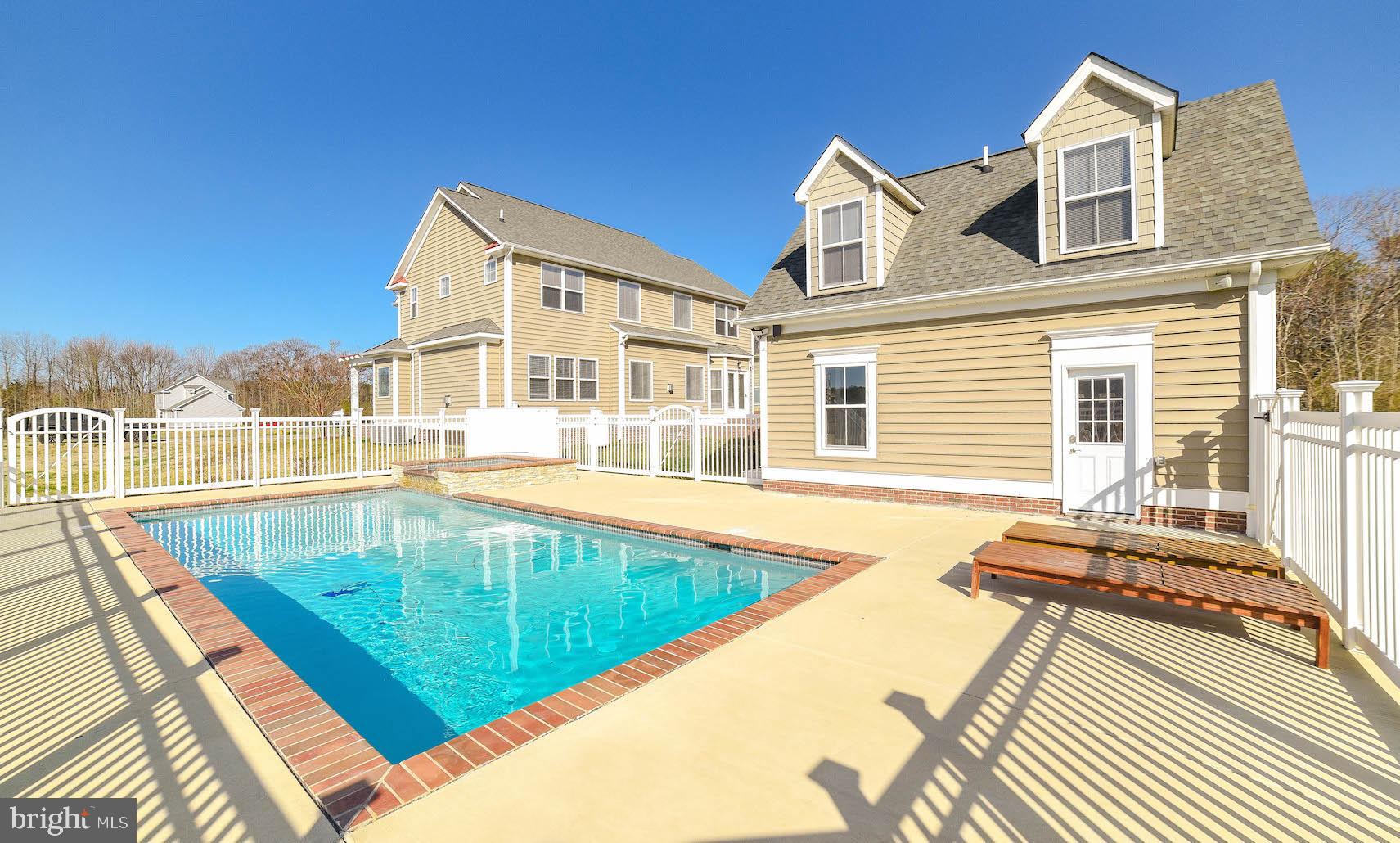 17450 Lighthouse Commons DRIVE