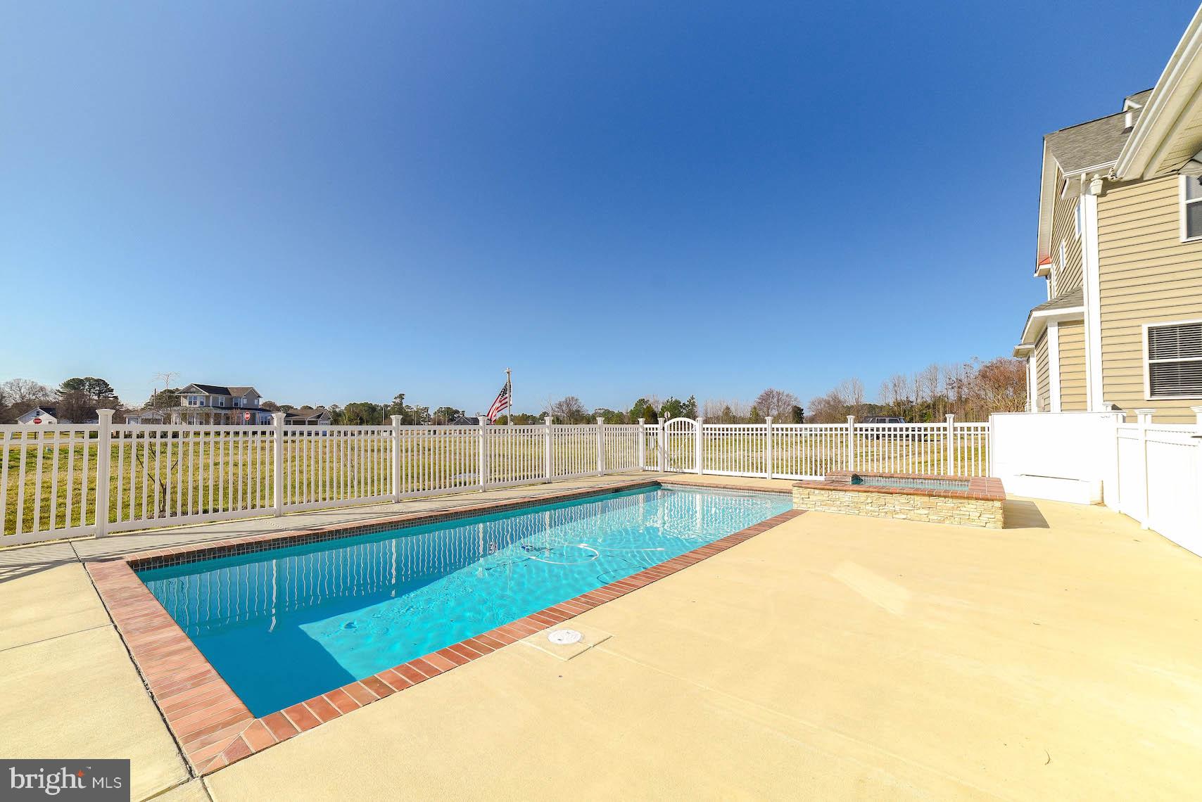 17450 Lighthouse Commons DRIVE
