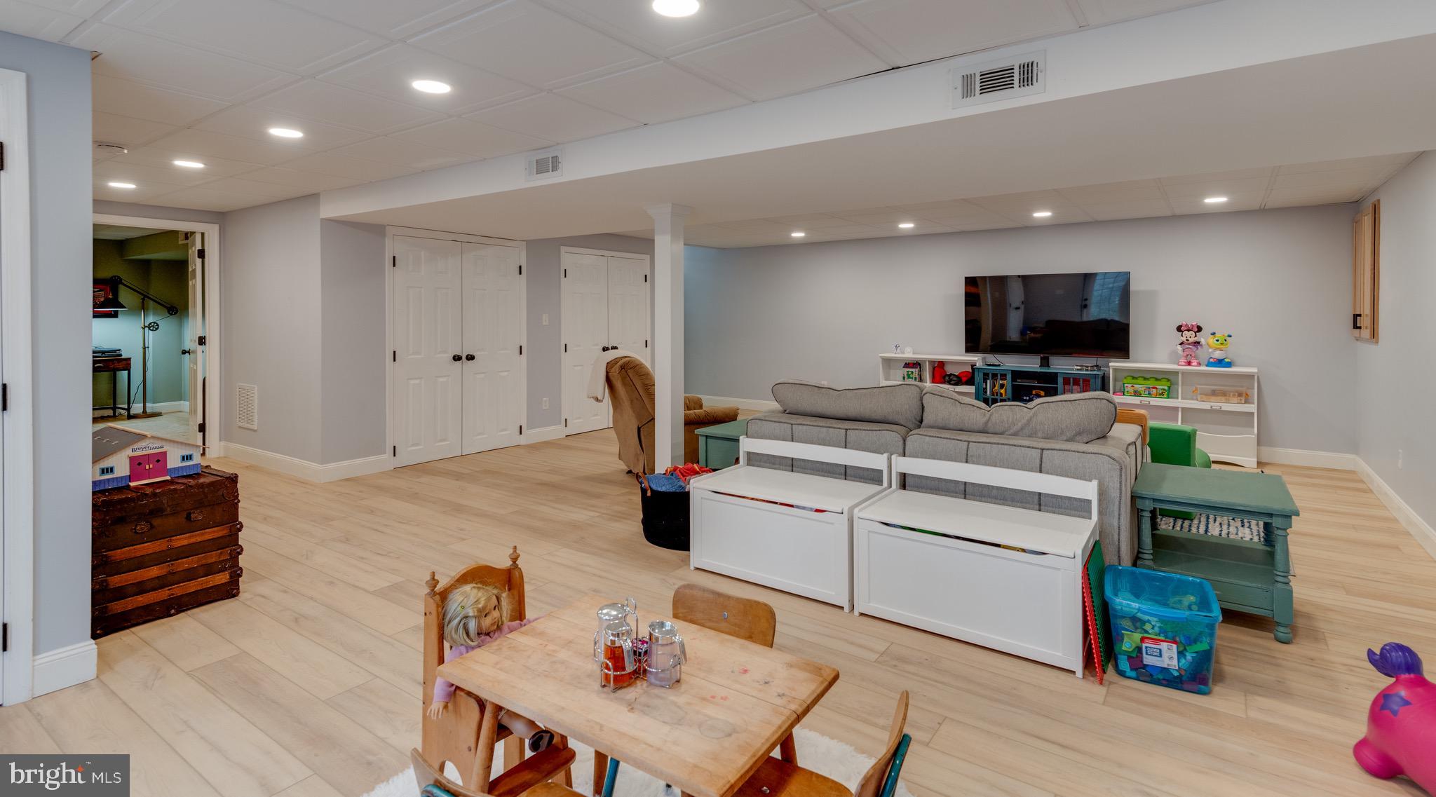 21136 Catnip WAY