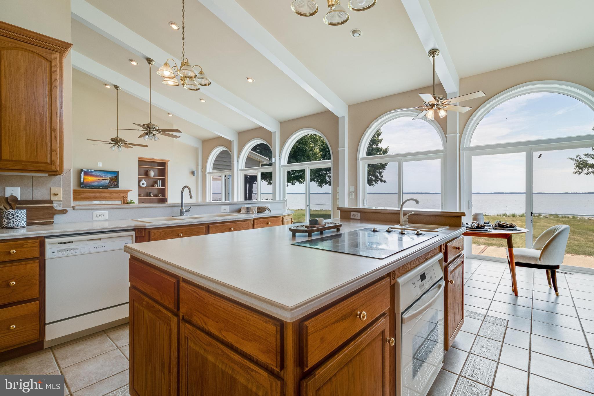 17587 Whitestone Dr