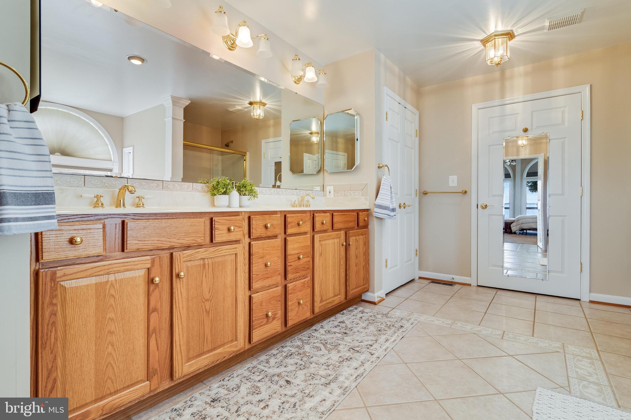 17587 Whitestone Dr
