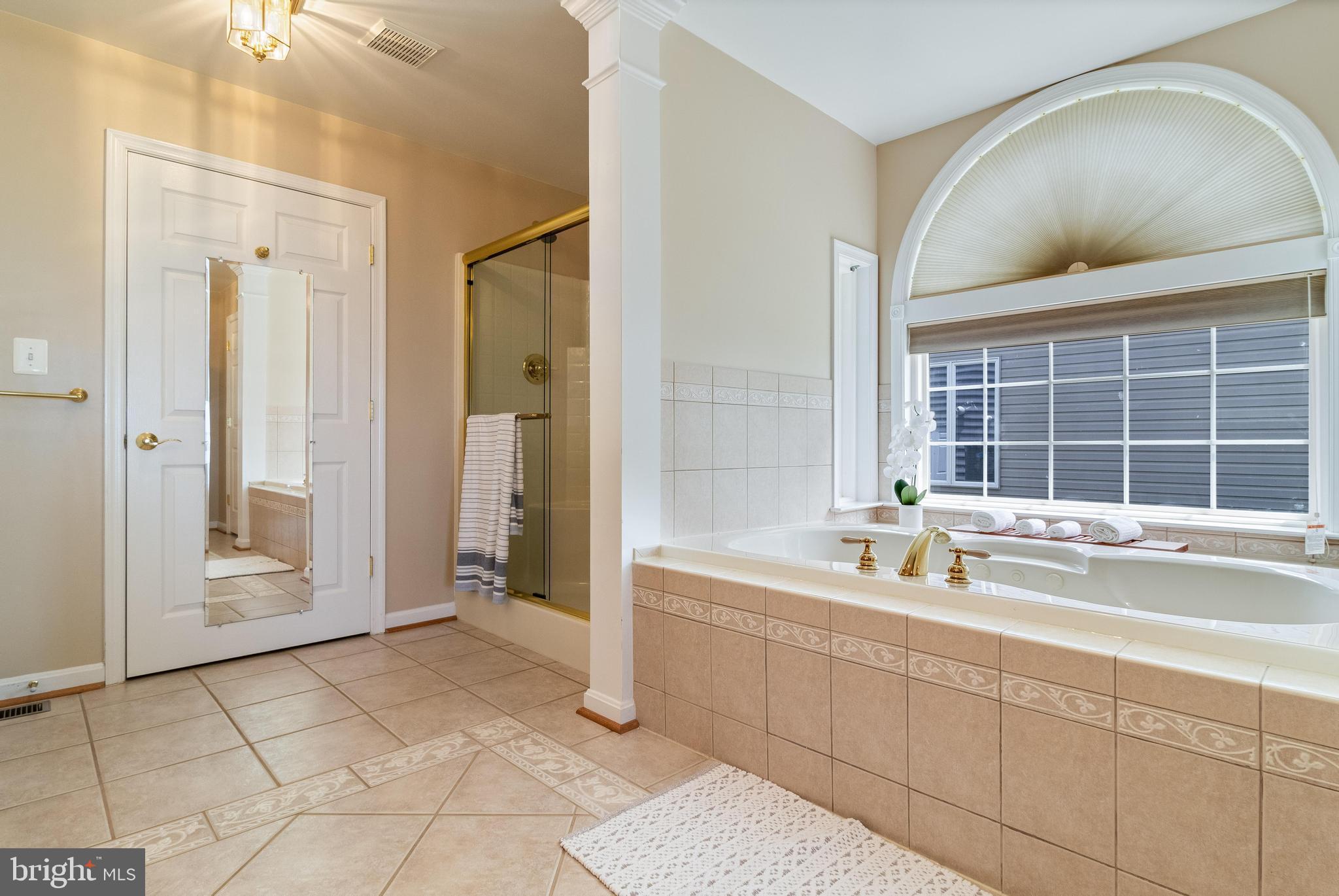 17587 Whitestone Dr