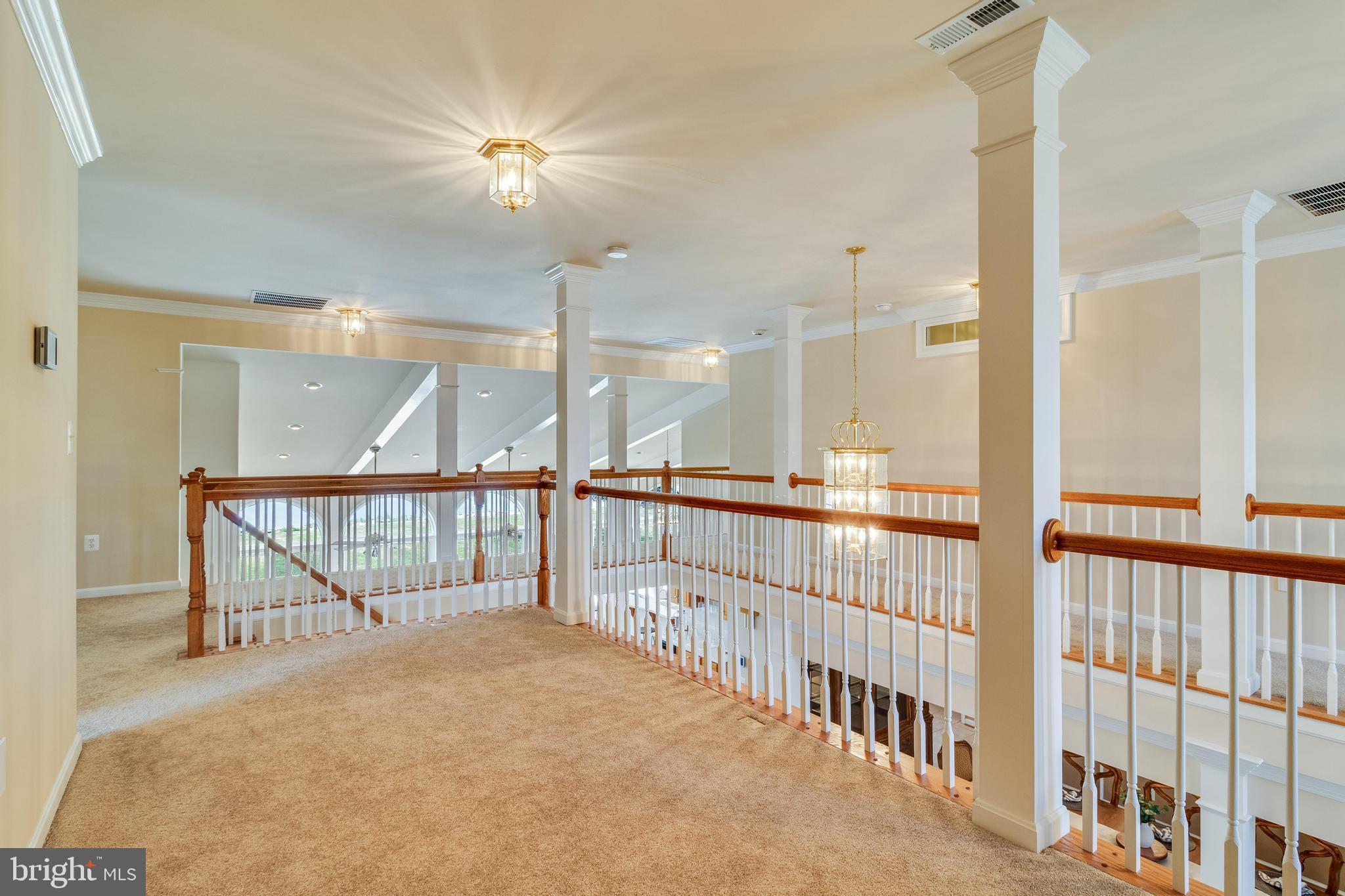 17587 Whitestone Dr