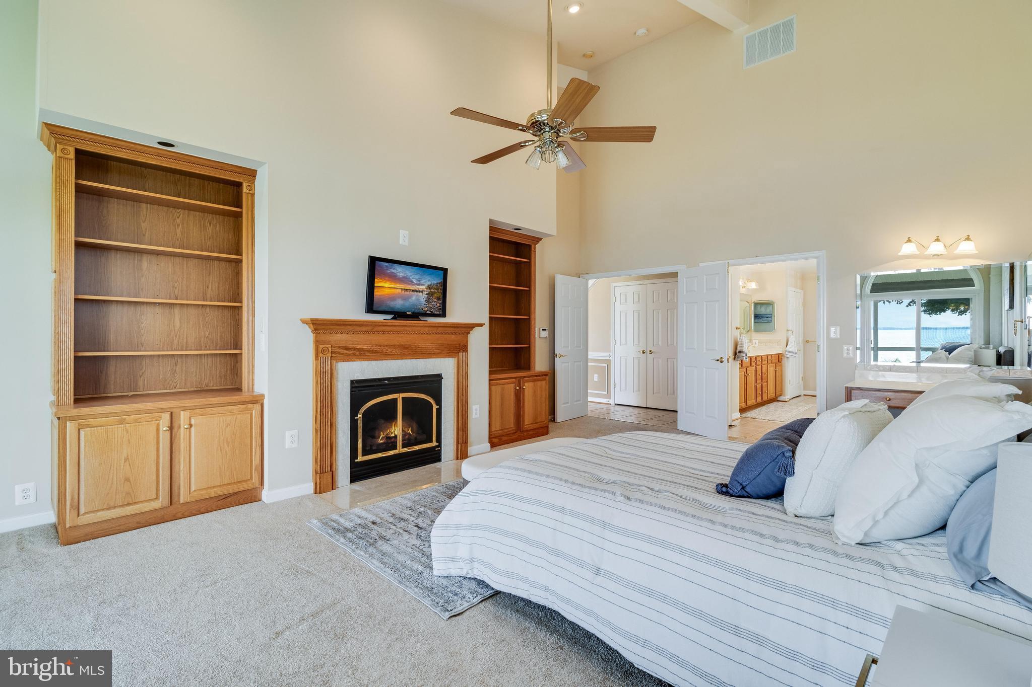 17587 Whitestone Dr