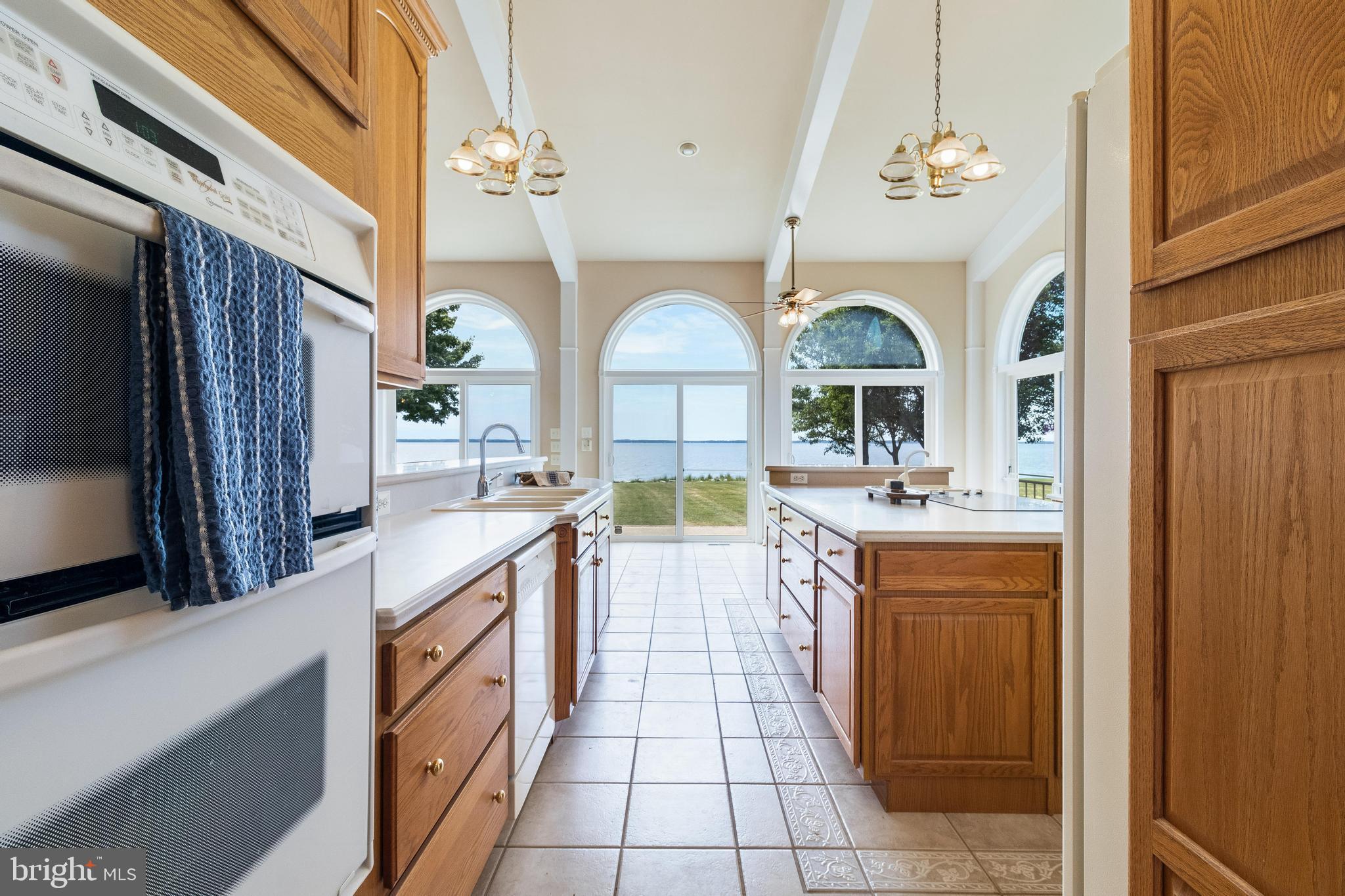 17587 Whitestone Dr