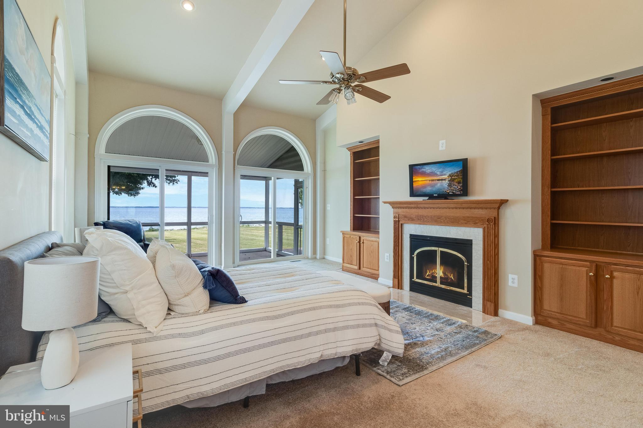 17587 Whitestone Dr