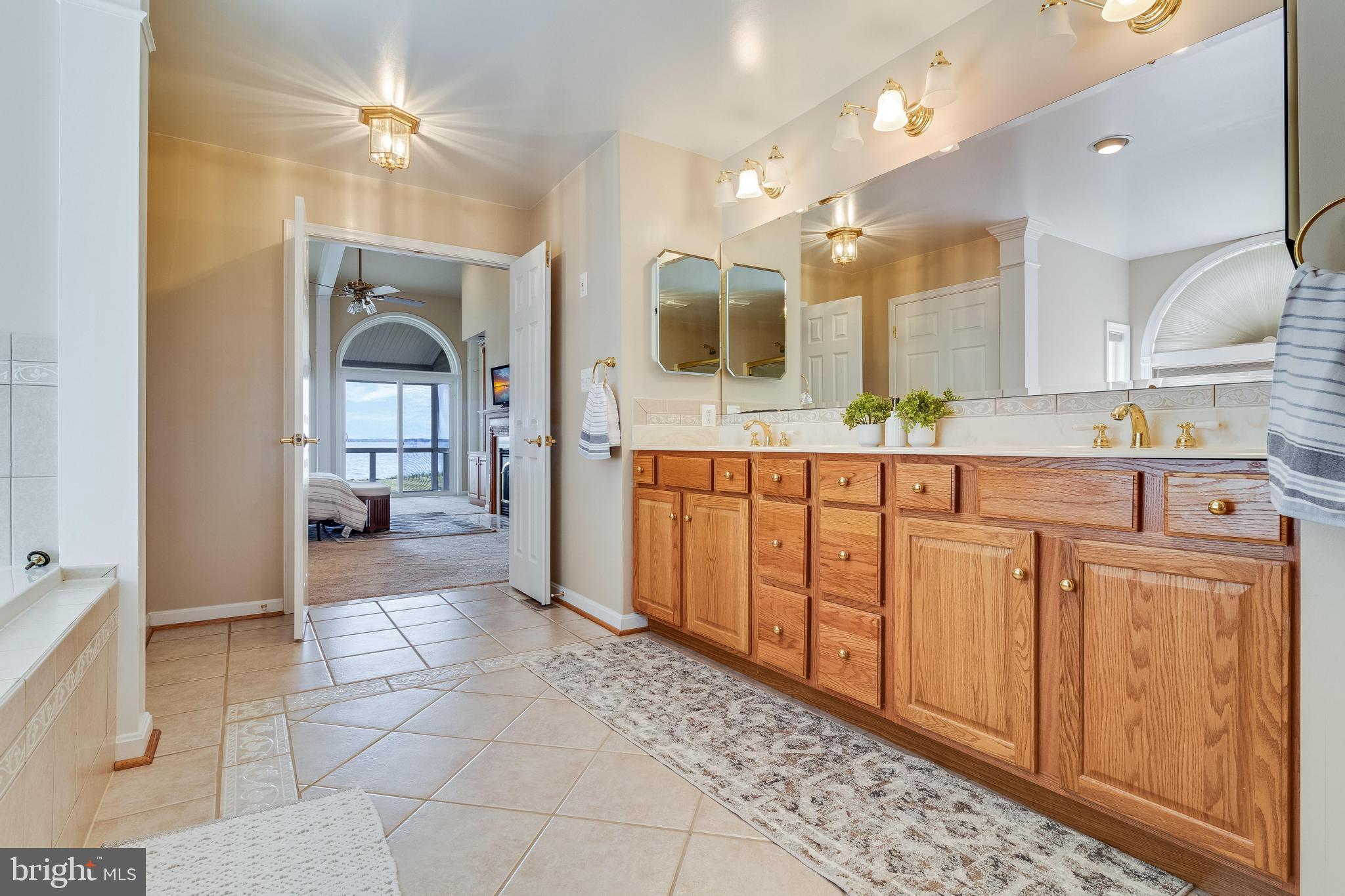 17587 Whitestone Dr