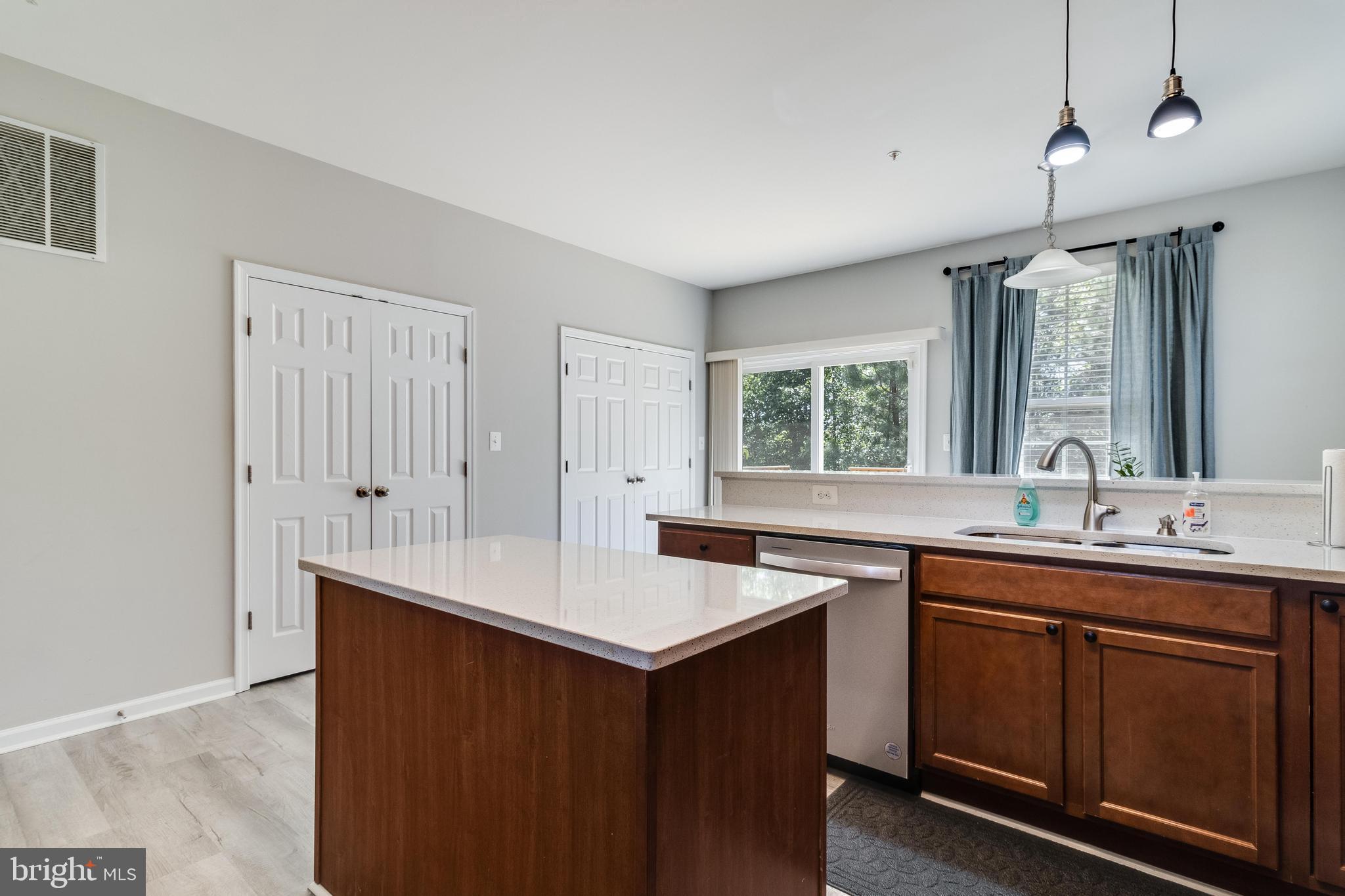 46385 Shining Willow Ln #D