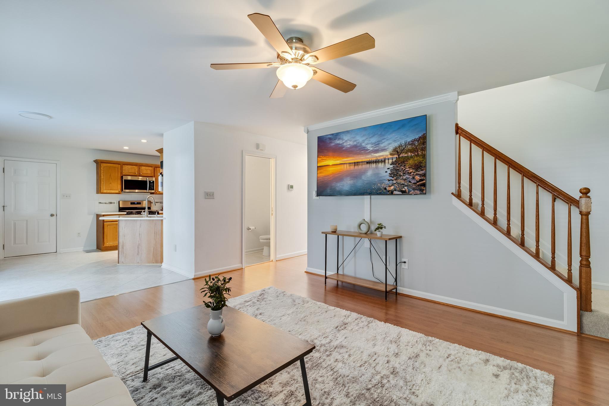 22140 Goldenrod