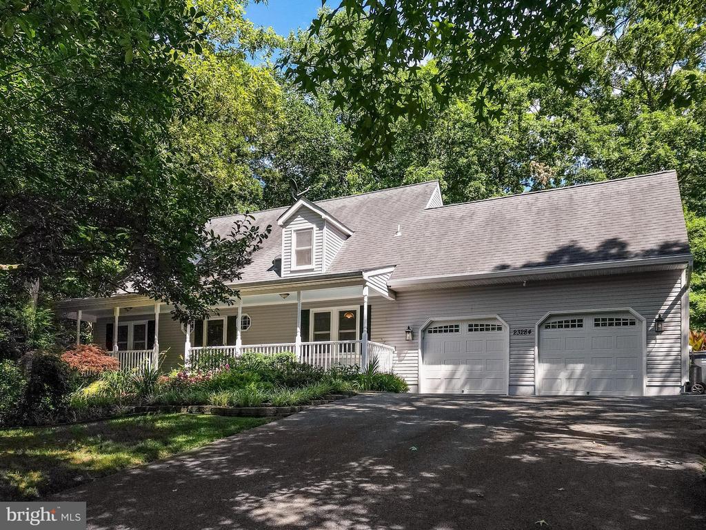 23284 Hickory Hollow Ln