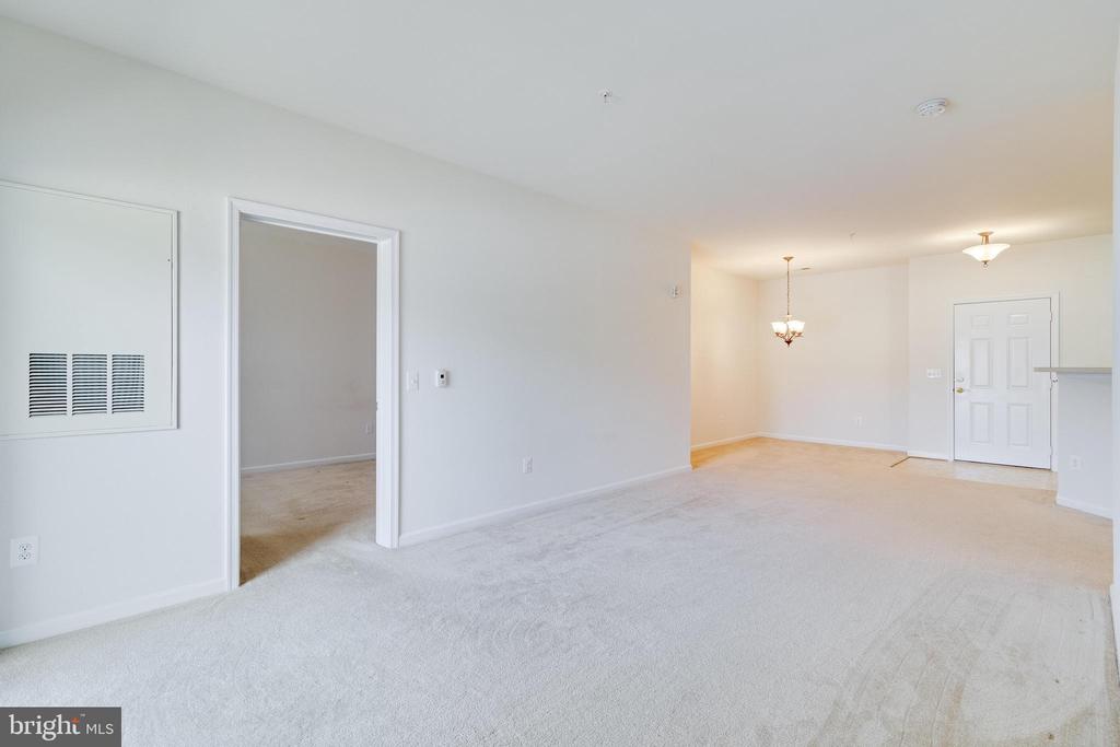 23560 F D R BLVD #304