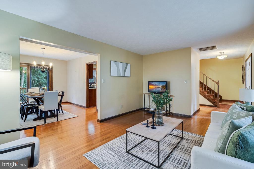 44225 Summer Sweet Way