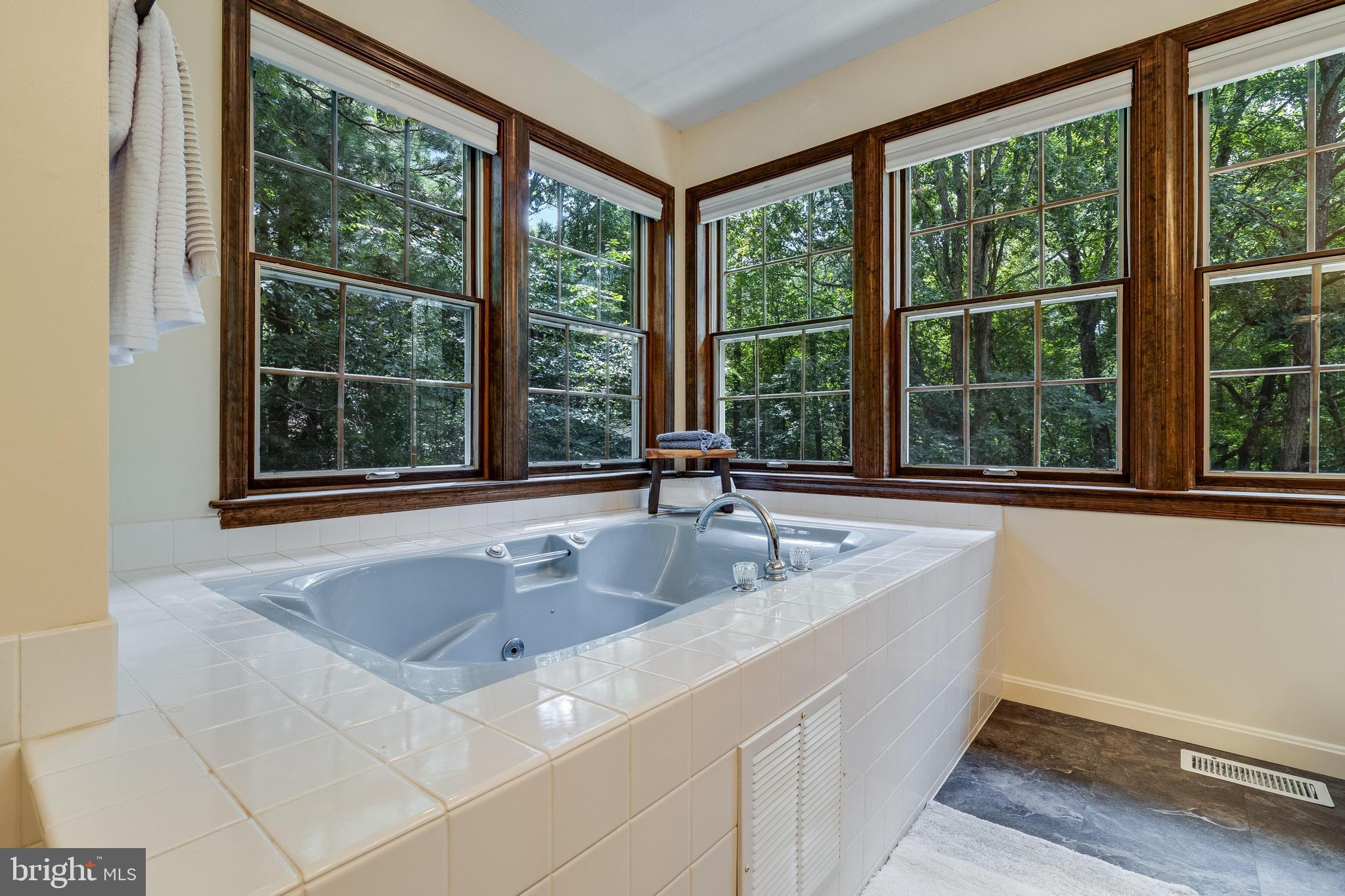 44225 Summer Sweet Way