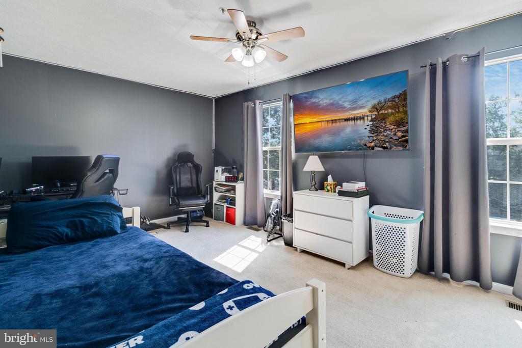 45282 Keyport Ct
