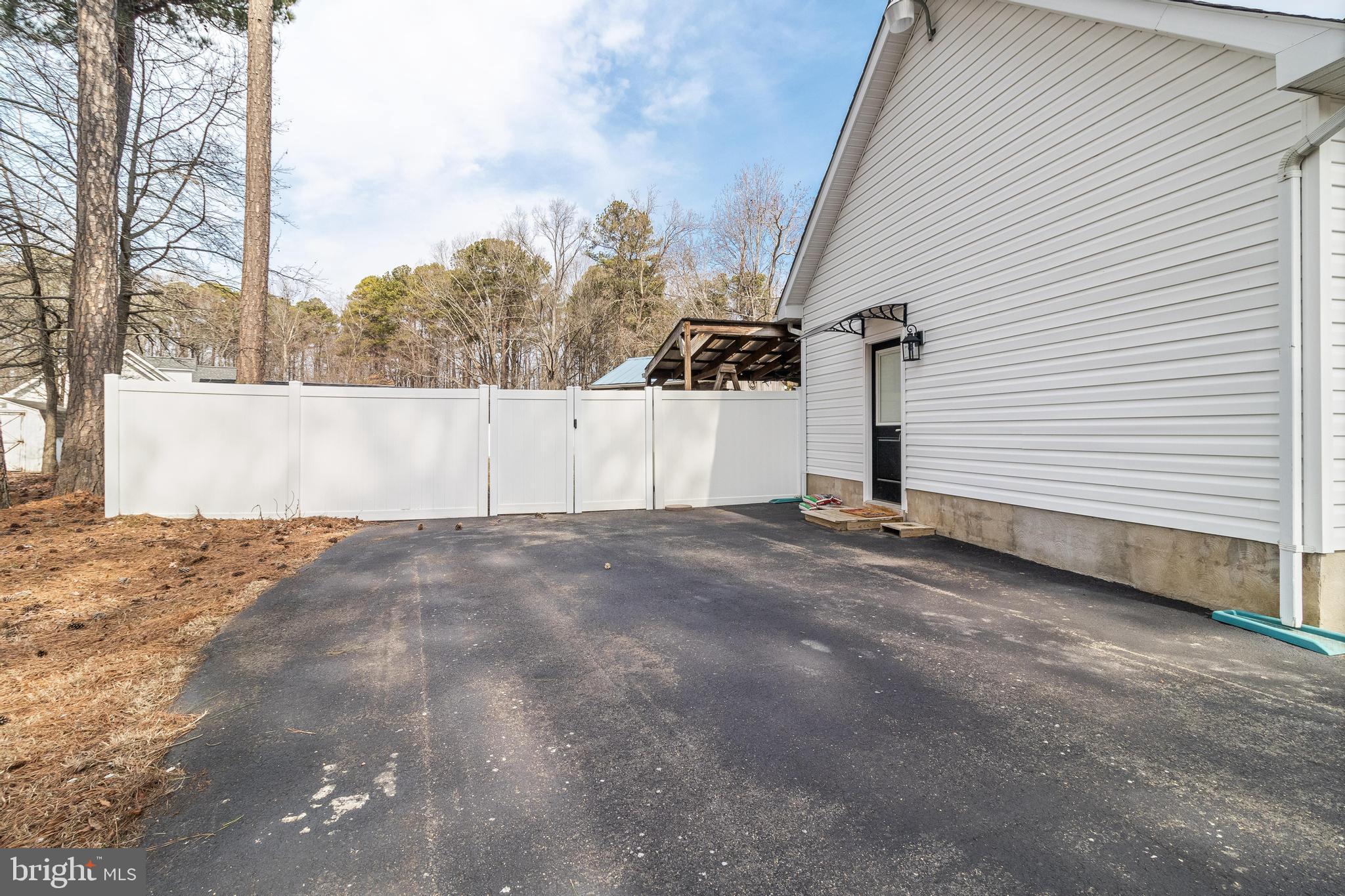 39880 Lady Baltimore Ave