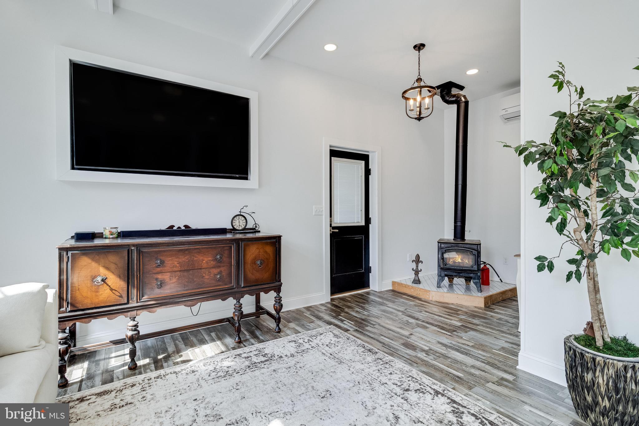 39880 Lady Baltimore Ave