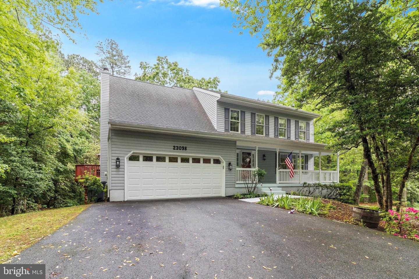 23098 Sweetbay Ln