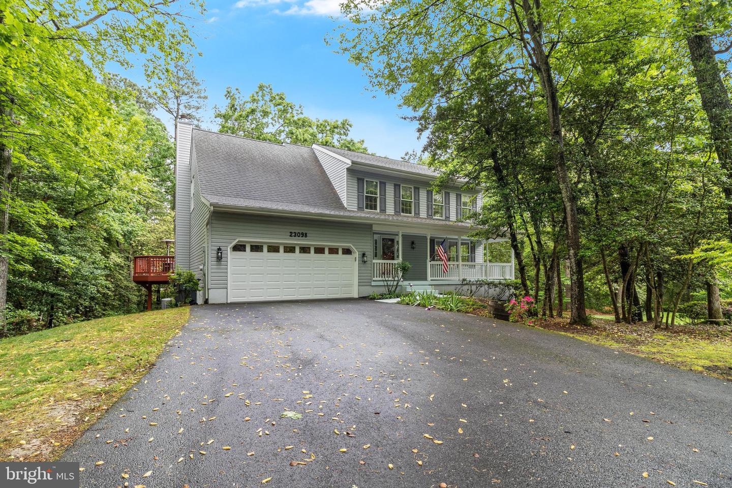 23098 Sweetbay Ln