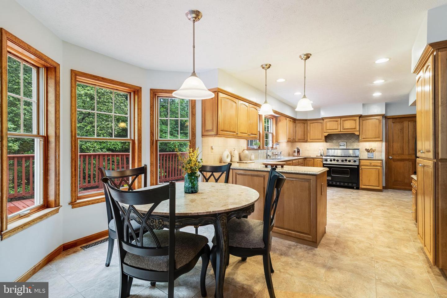 23098 Sweetbay Ln