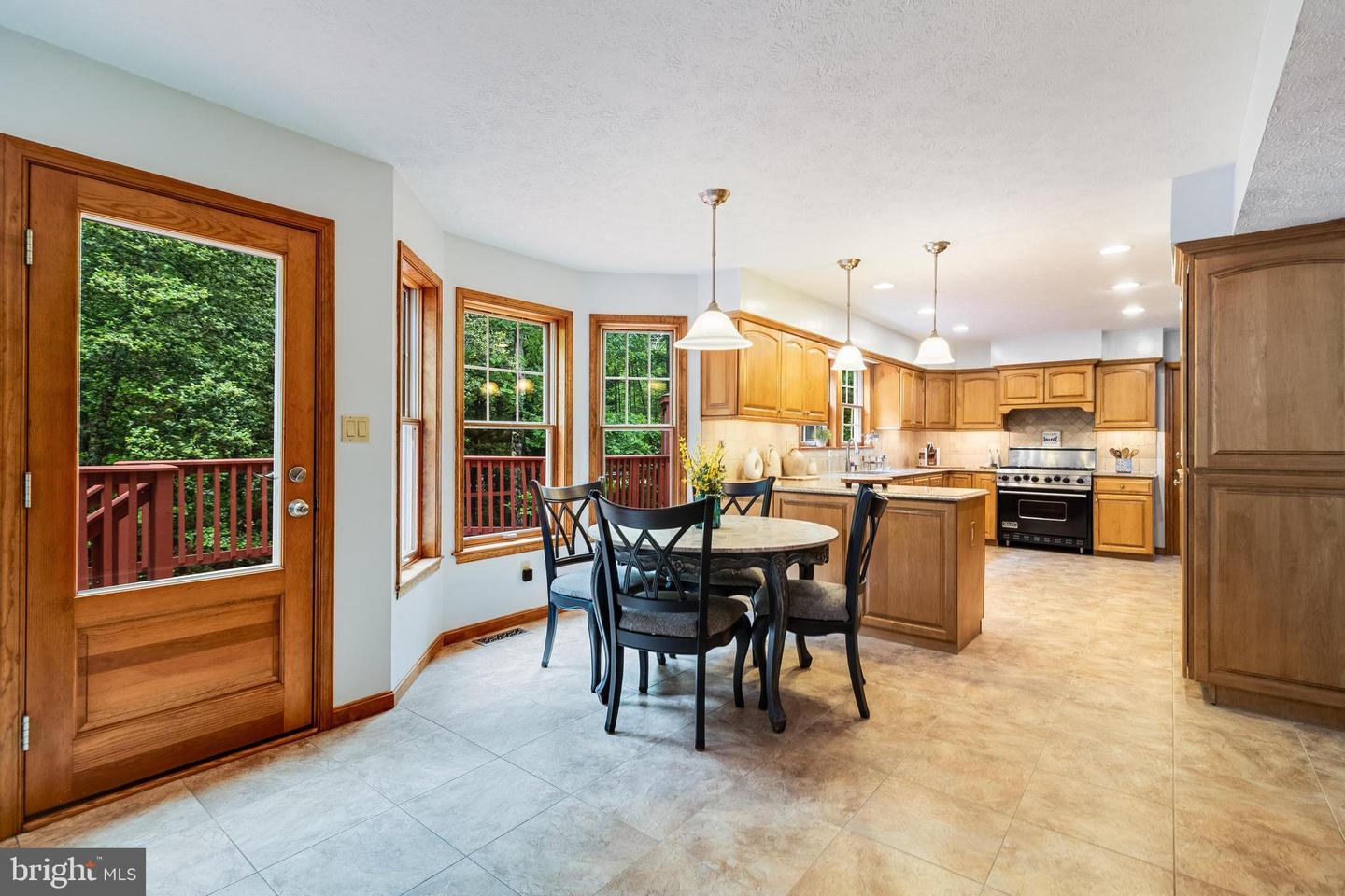 23098 Sweetbay Ln