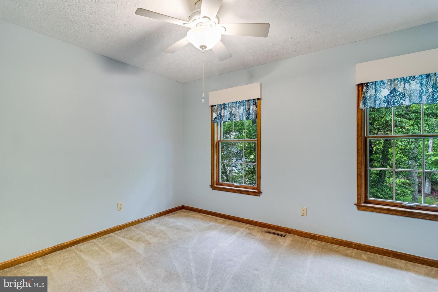 23098 Sweetbay Ln