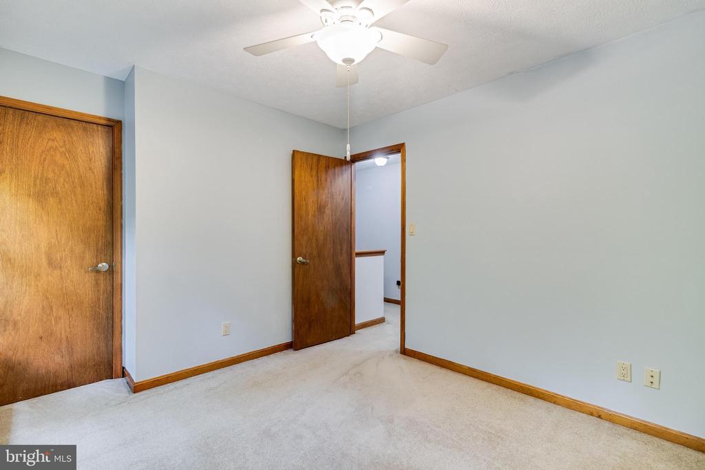 23098 Sweetbay Ln