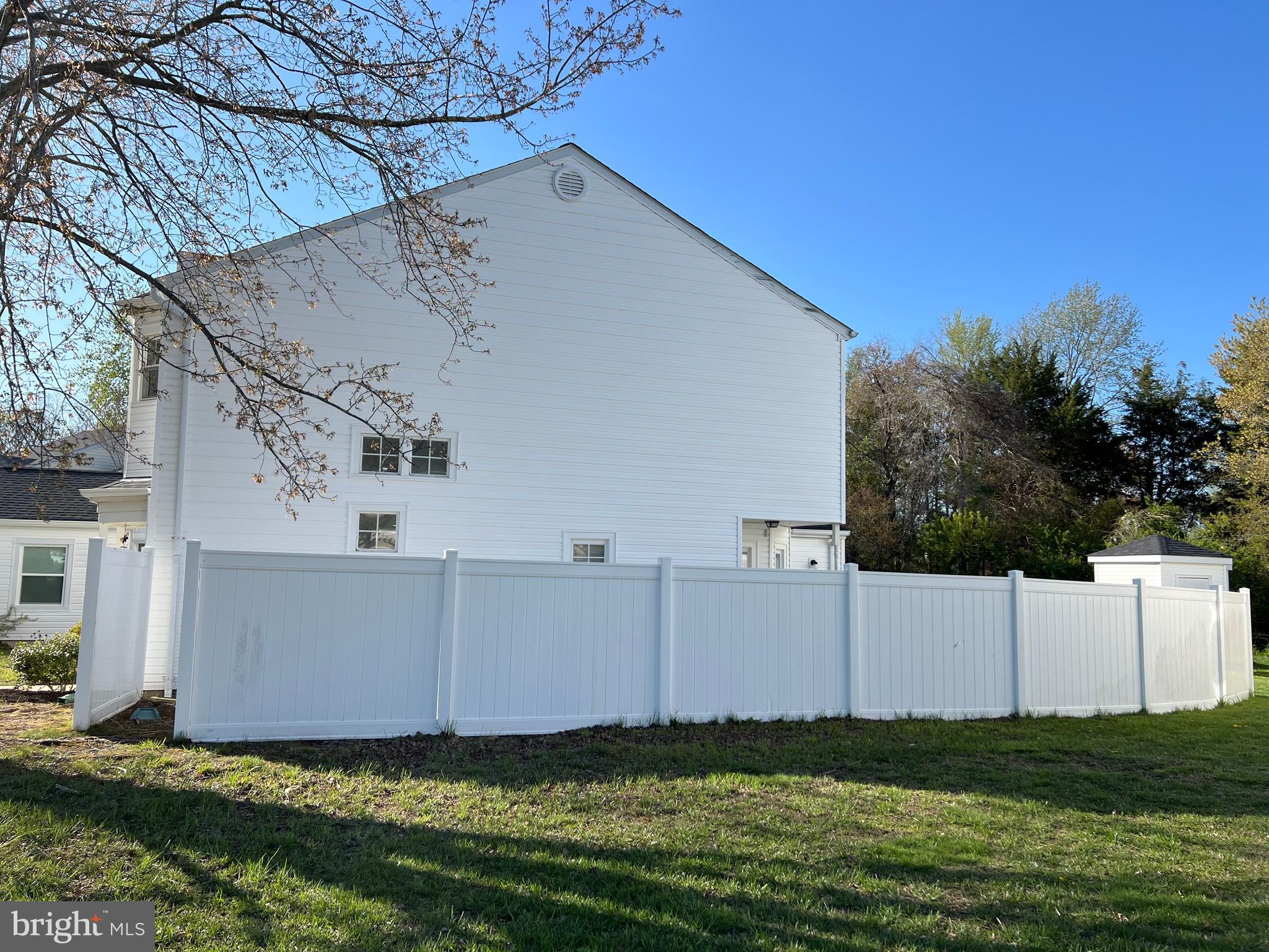 22131 SAINT JOSEPHS CIR