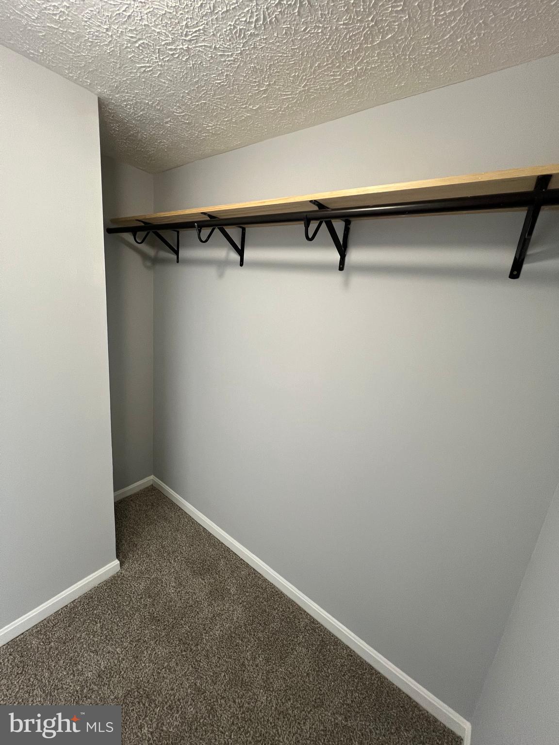 22131 SAINT JOSEPHS CIR