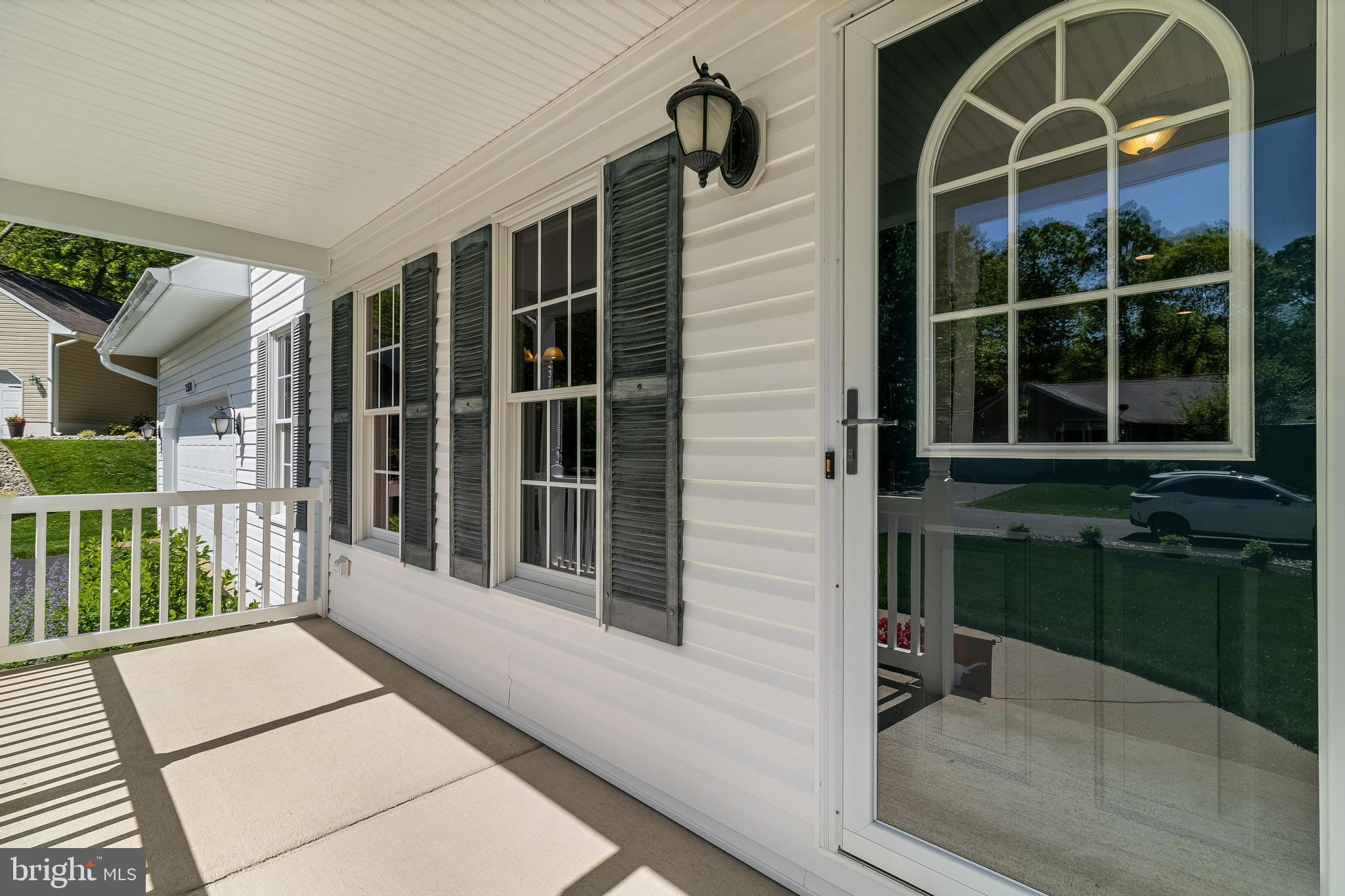 23171 Heatherwood Ln