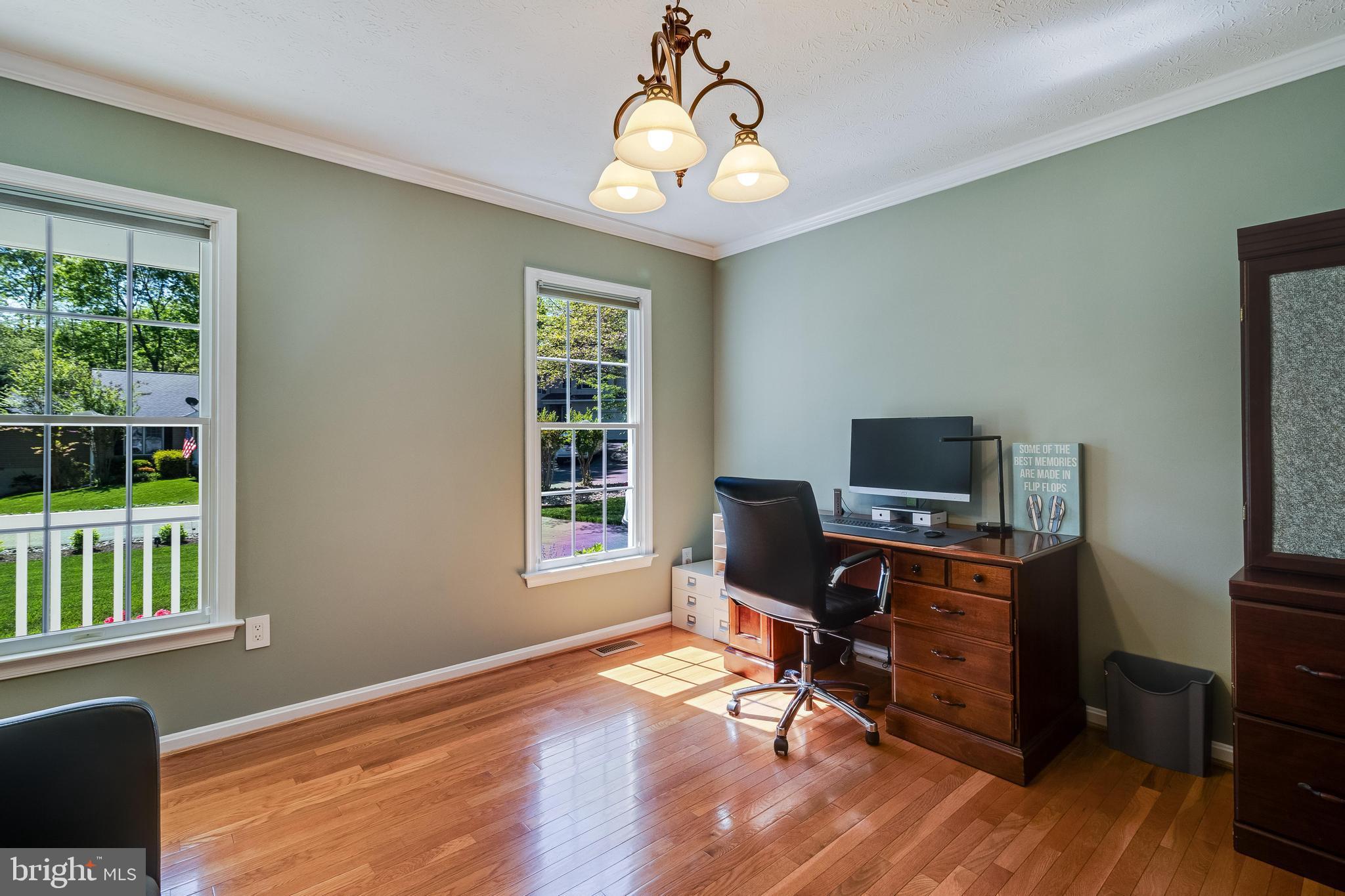 23171 Heatherwood Ln