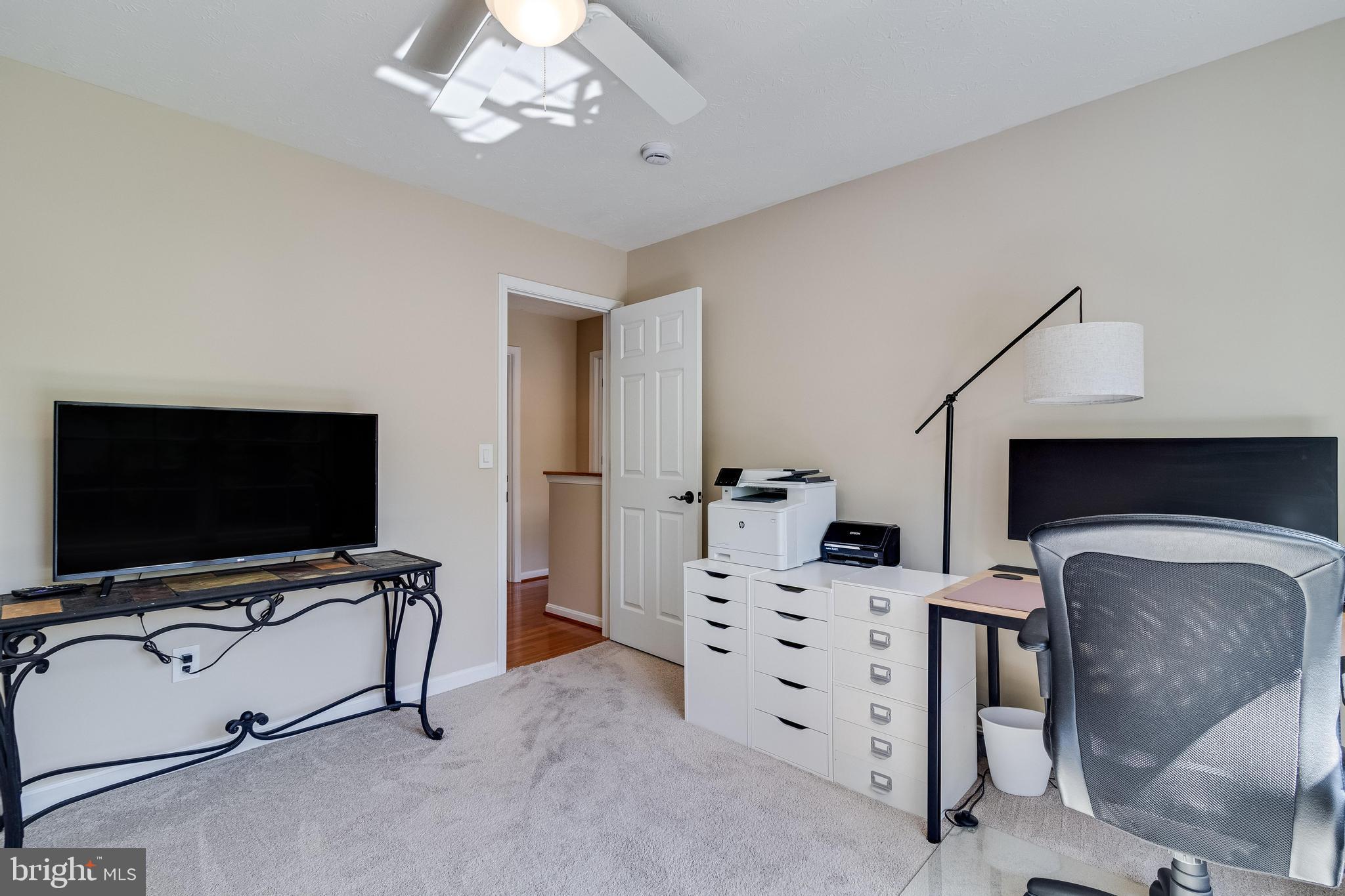 23171 Heatherwood Ln