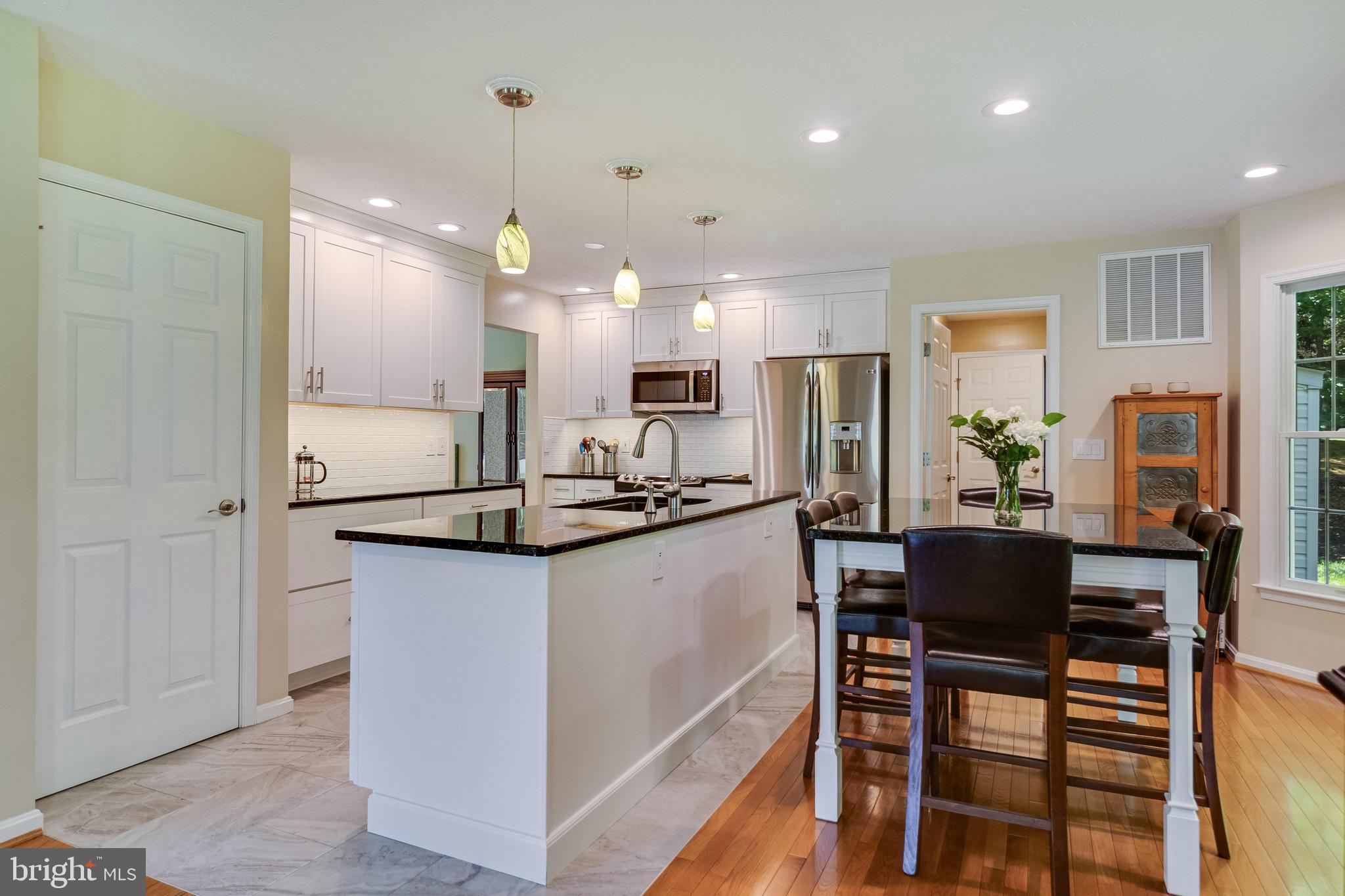 23171 Heatherwood Ln