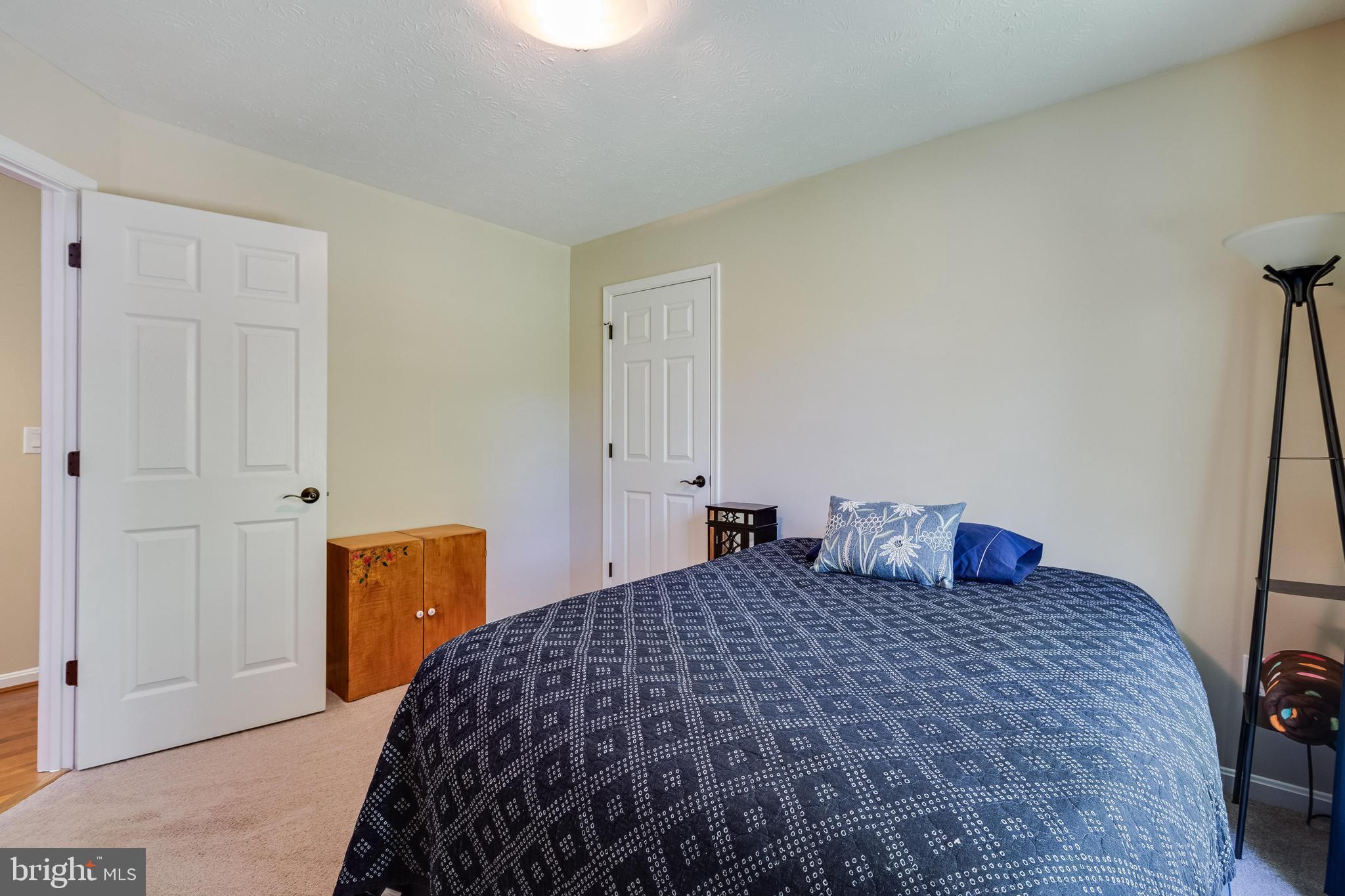 23171 Heatherwood Ln