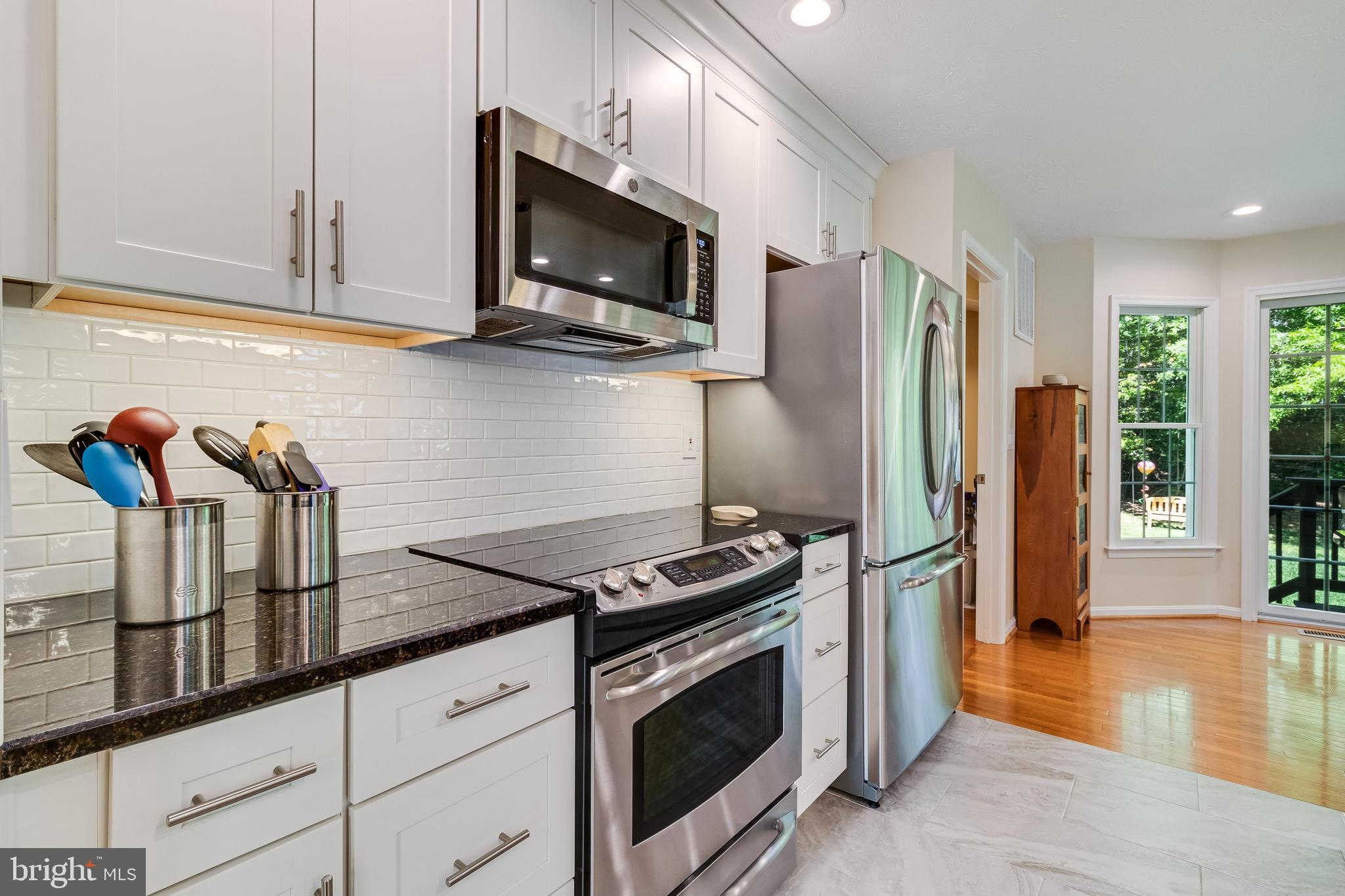 23171 Heatherwood Ln