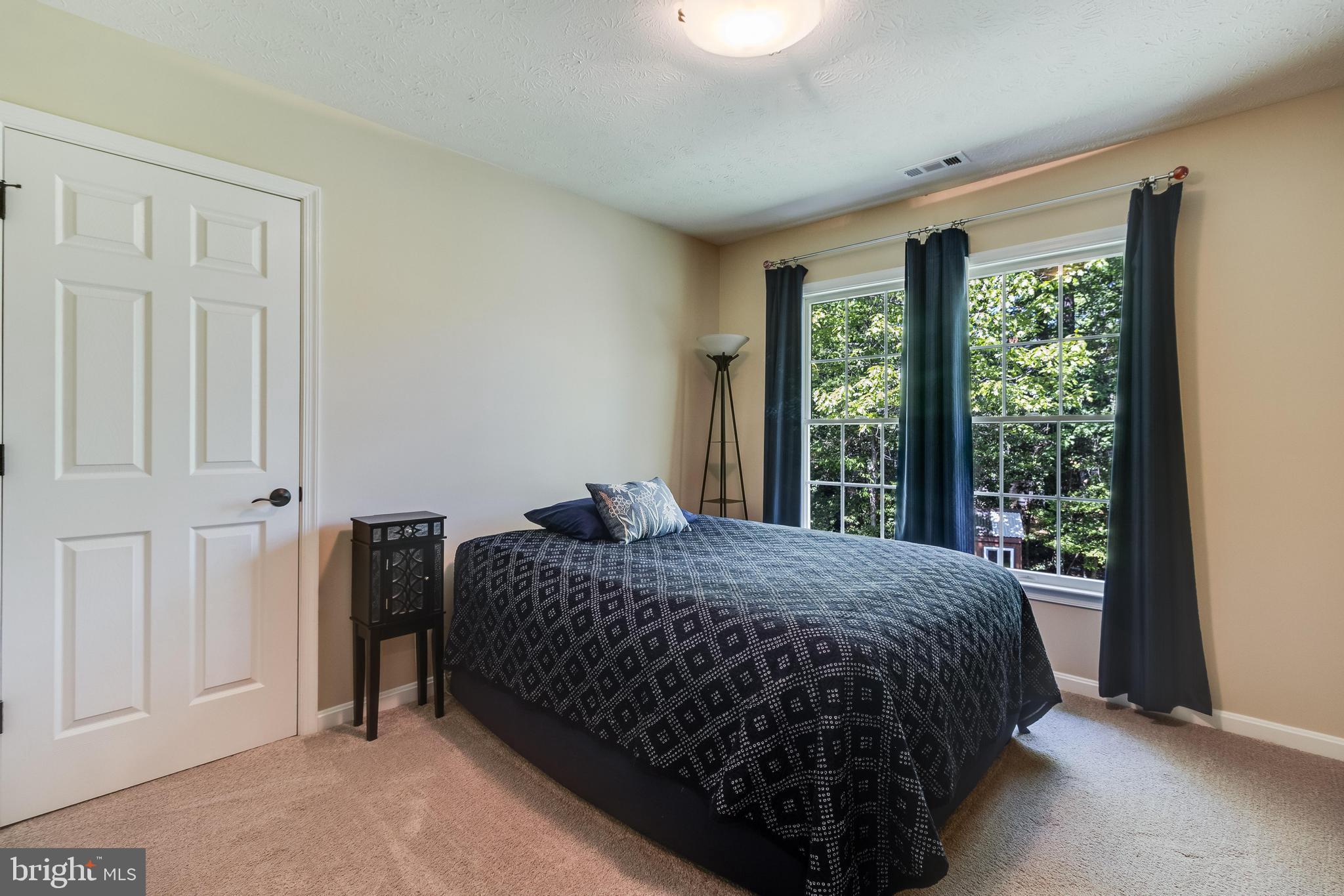 23171 Heatherwood Ln