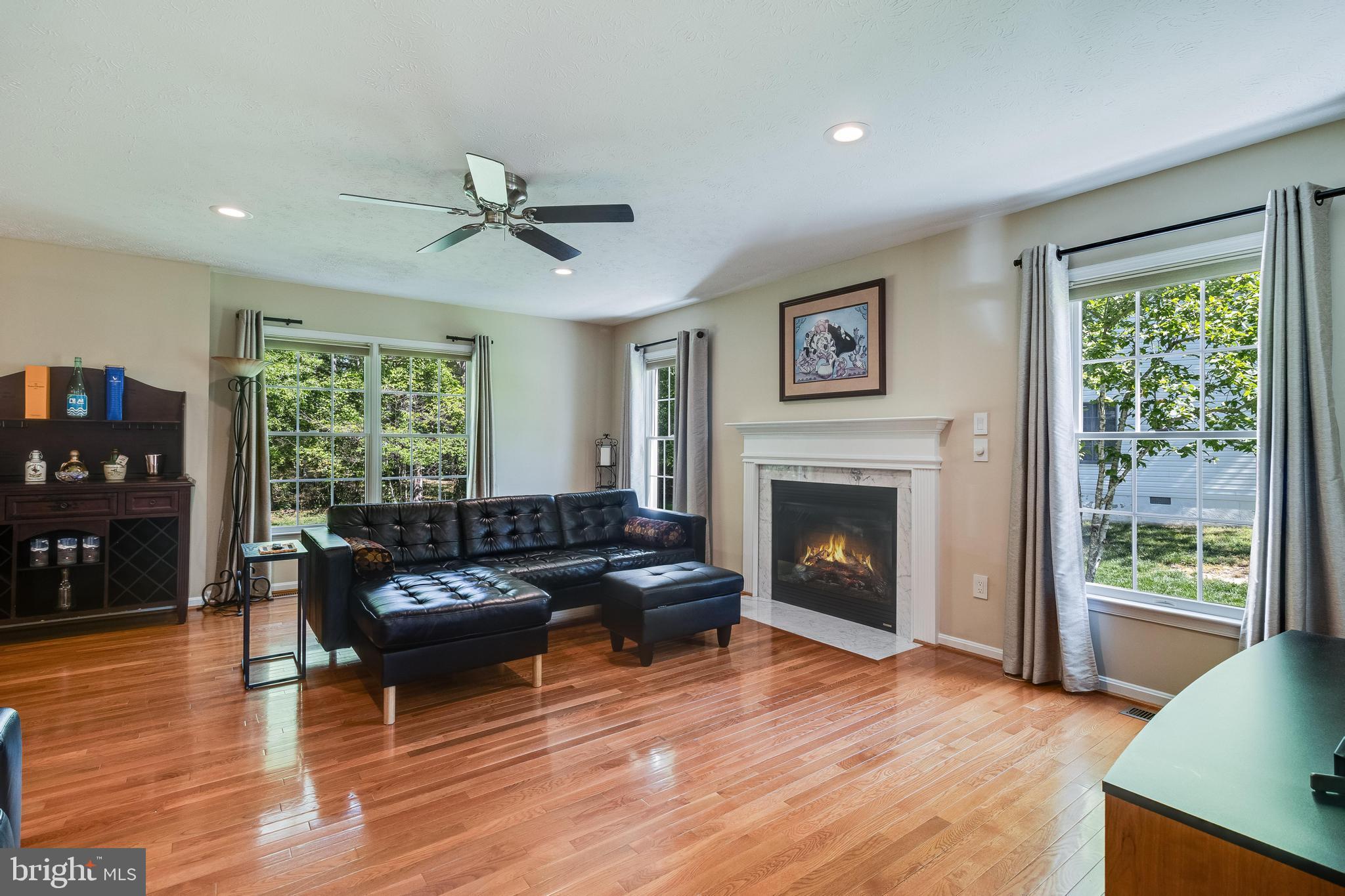 23171 Heatherwood Ln