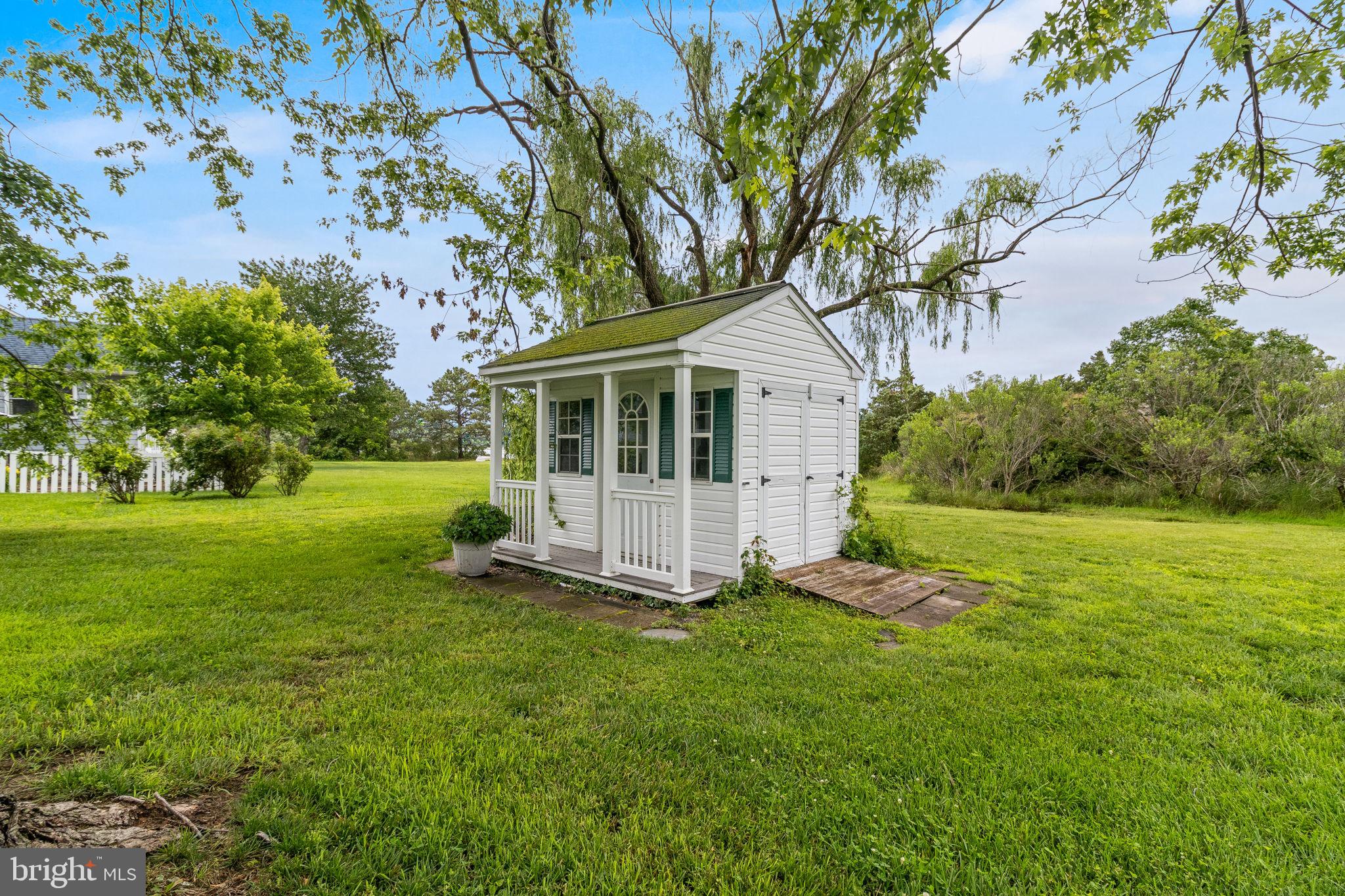 17615 Driftwood Dr