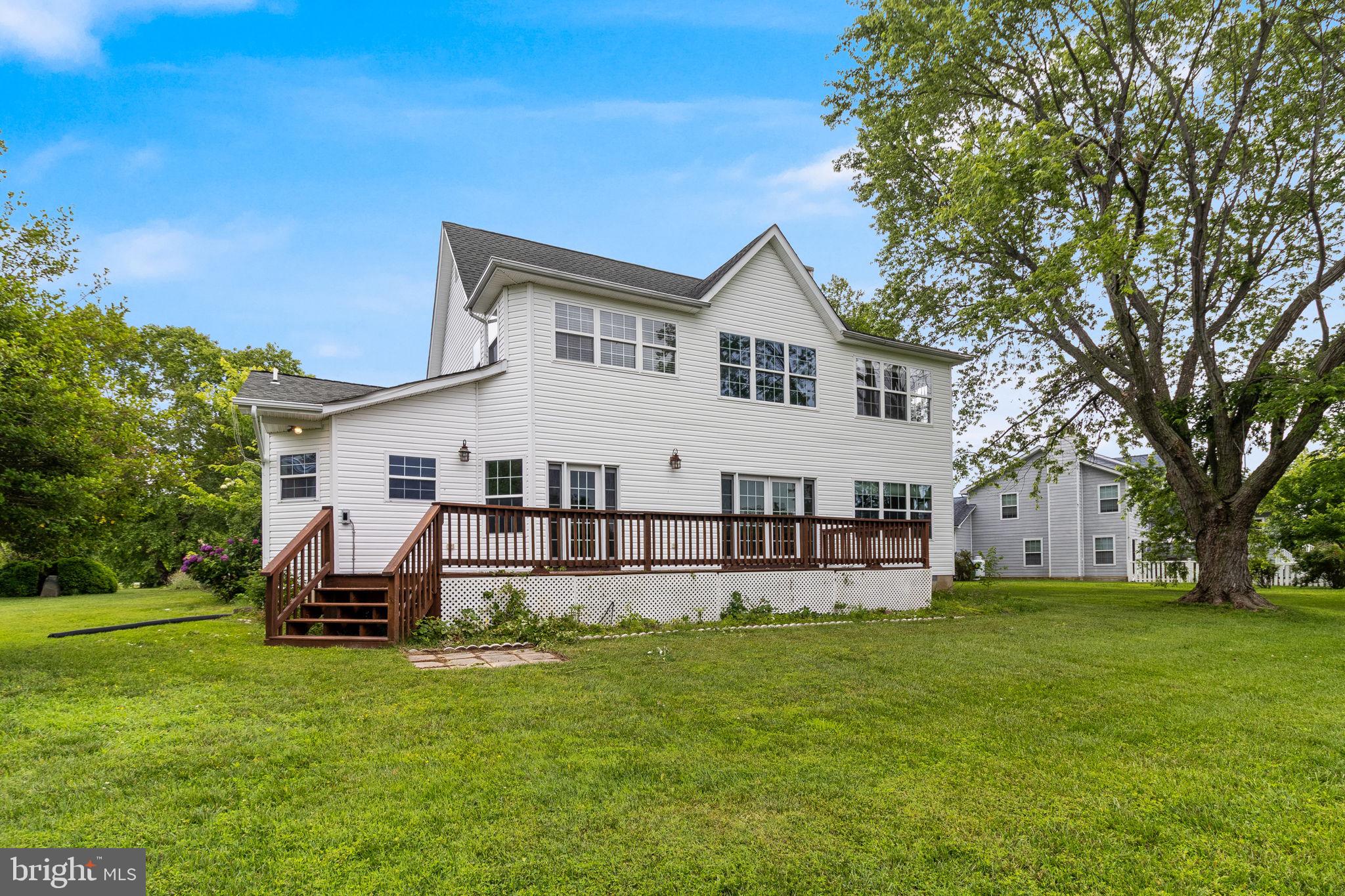 17615 Driftwood Dr