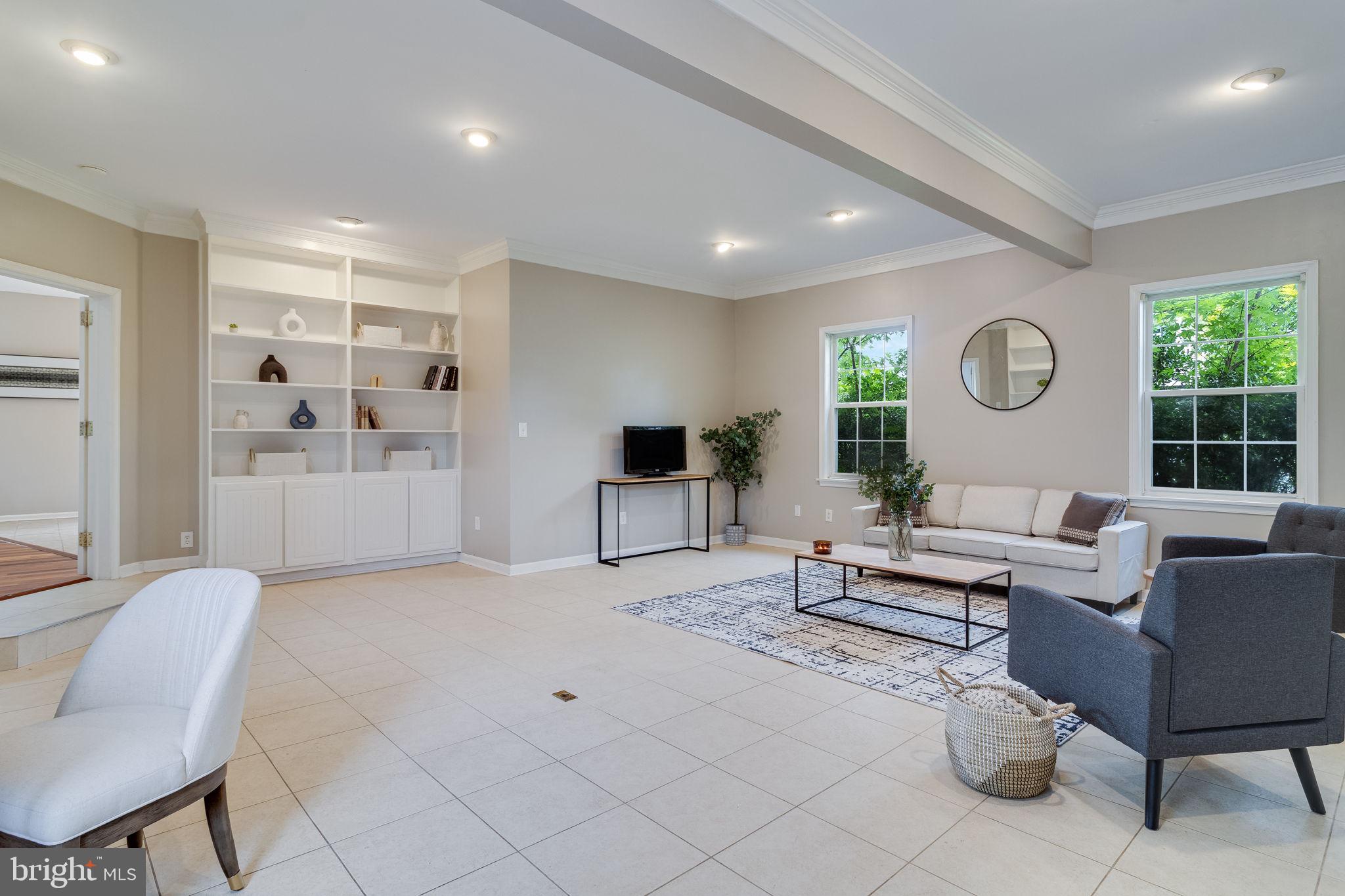 17615 Driftwood Dr