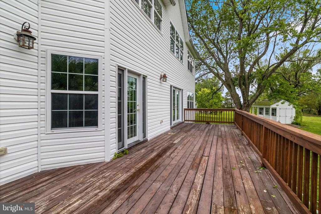 17615 Driftwood Dr