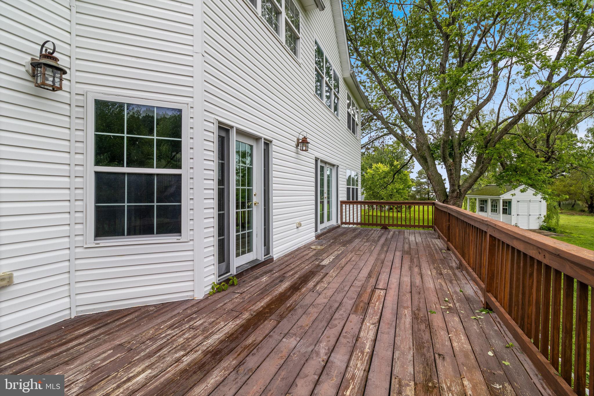 17615 Driftwood Dr