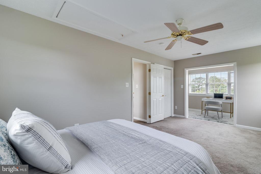 17615 Driftwood Dr