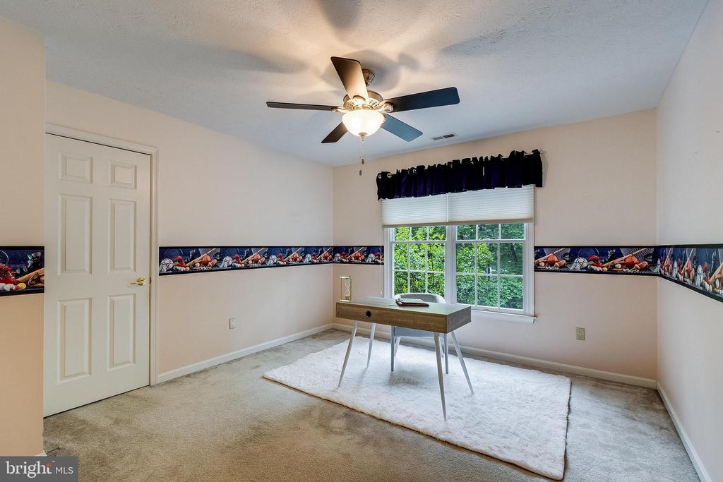 23058 Twinberry Ln