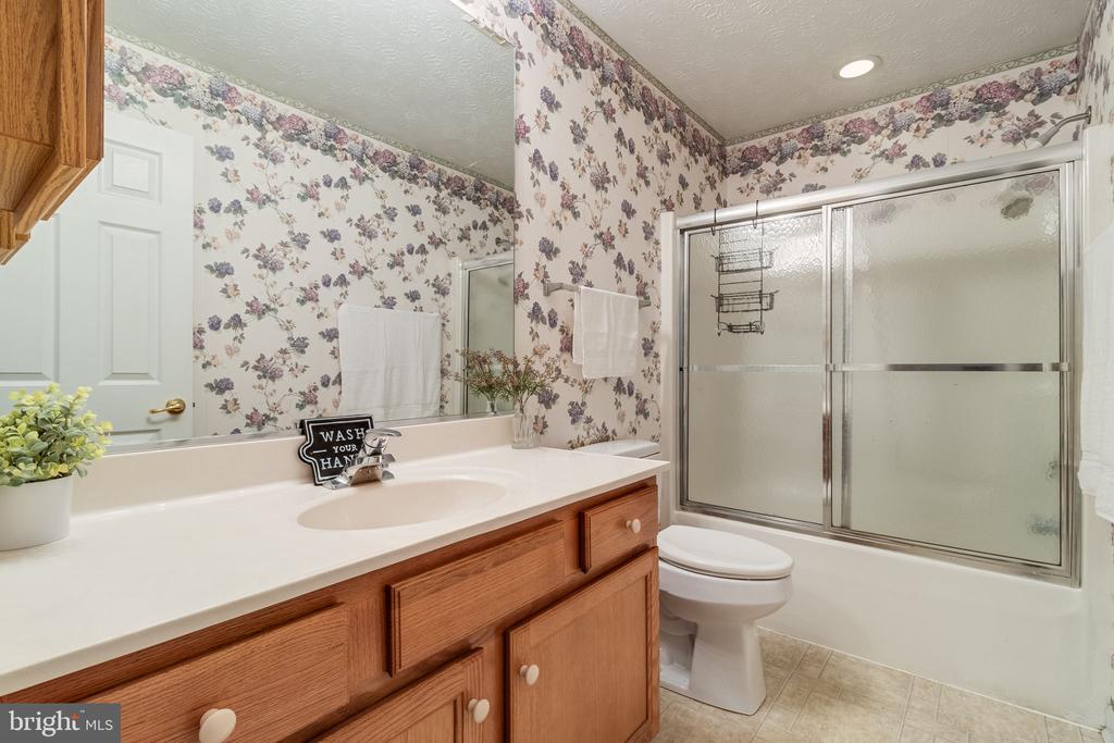 23136 Southwood Ln