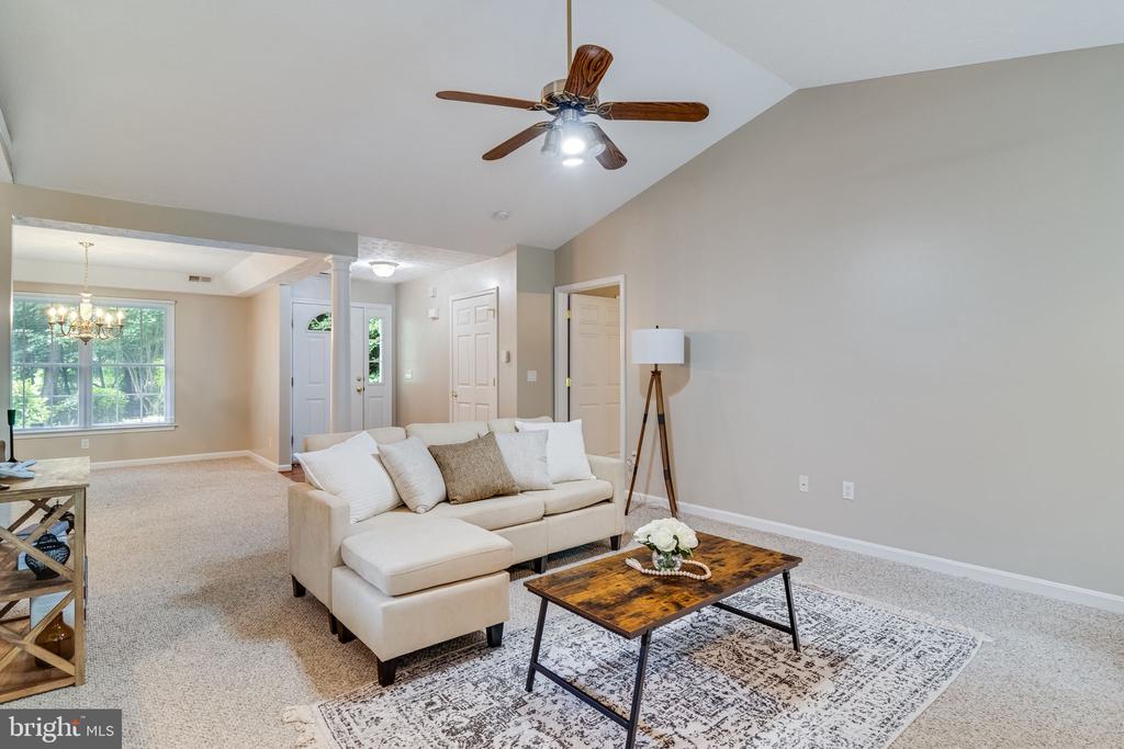 23136 Southwood Ln