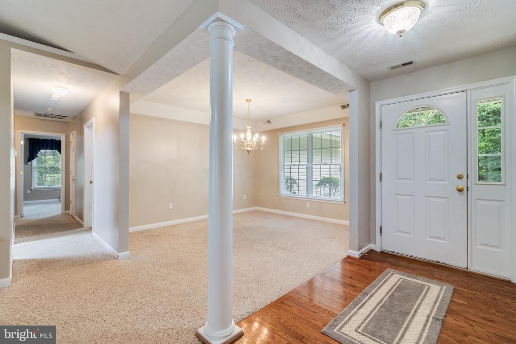 23136 Southwood Ln