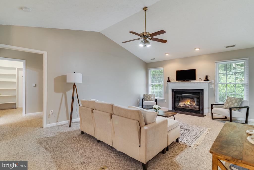 23136 Southwood Ln
