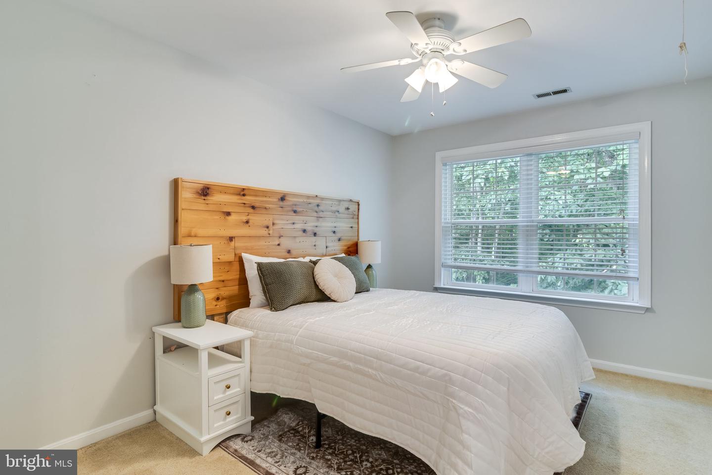 22626 Chickadee Ln