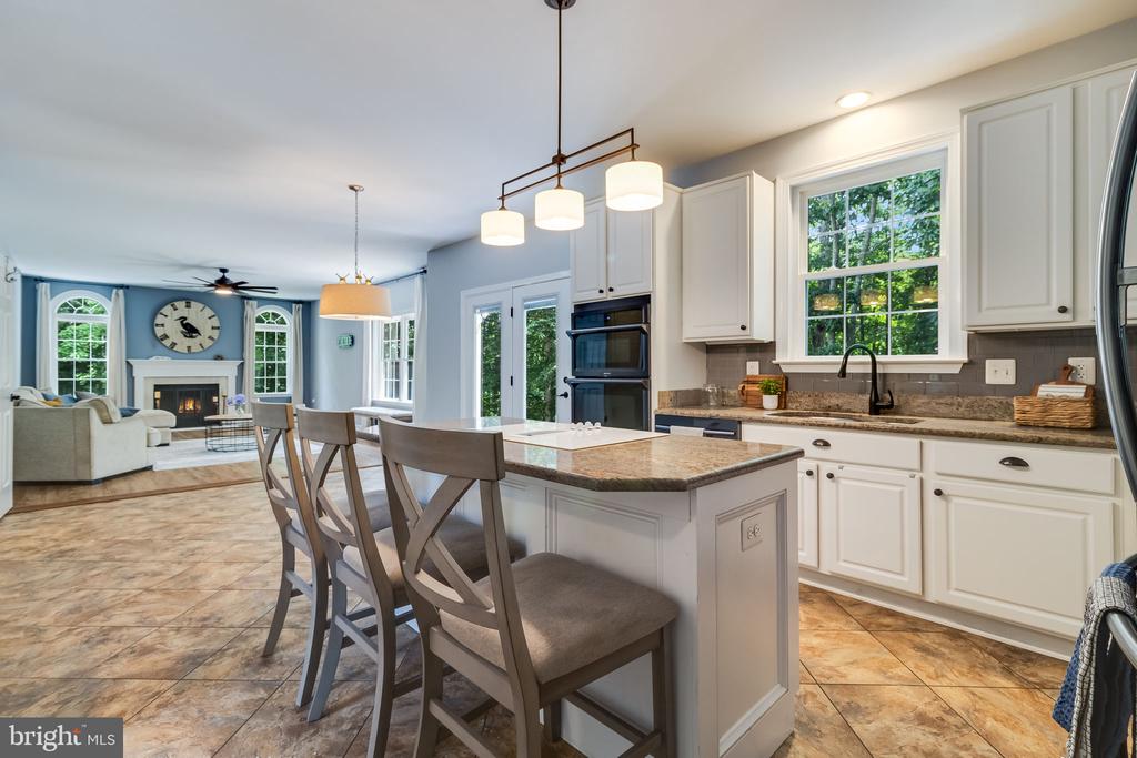 22626 Chickadee Ln
