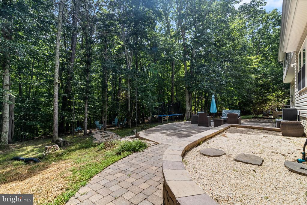 22626 Chickadee Ln